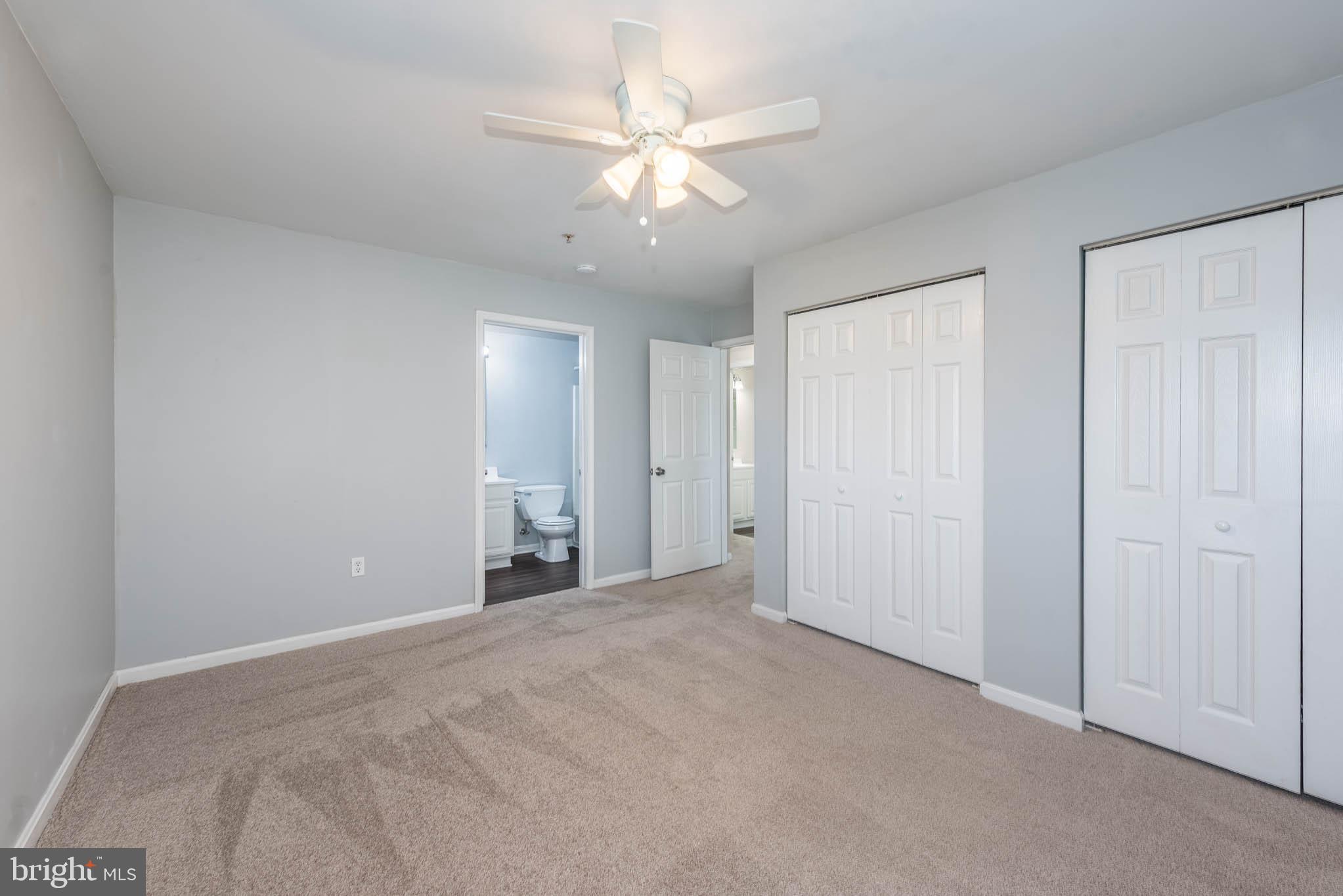 CROMWELL FOUNTAIN - Residential