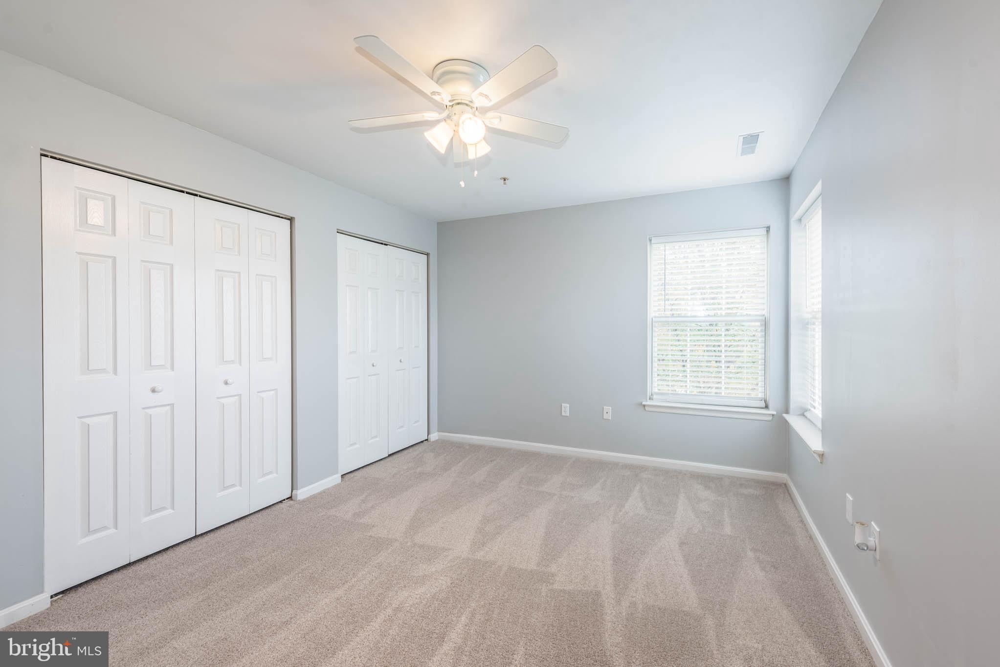 CROMWELL FOUNTAIN - Residential