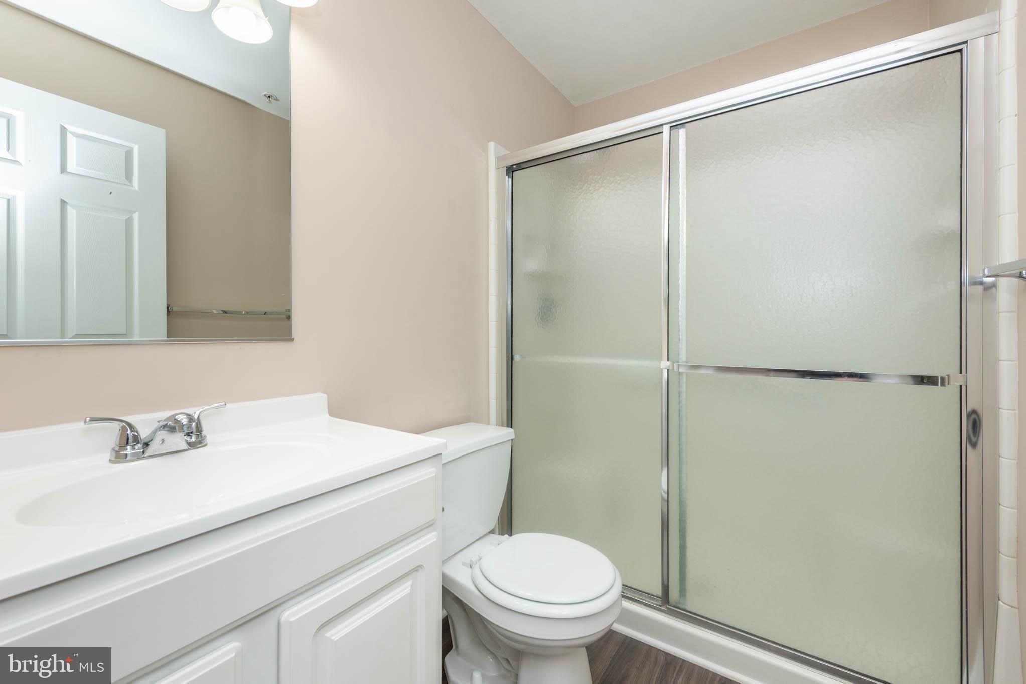 CROMWELL FOUNTAIN - Residential