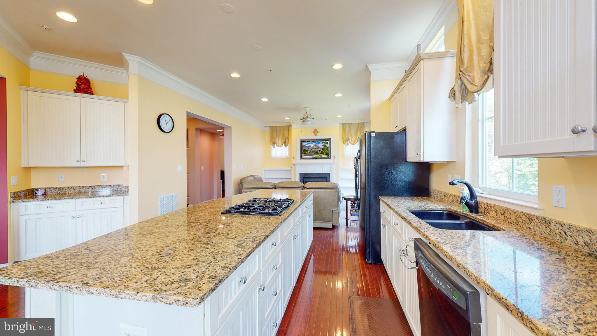 PARKSIDE CONDOMINIUMS - Residential