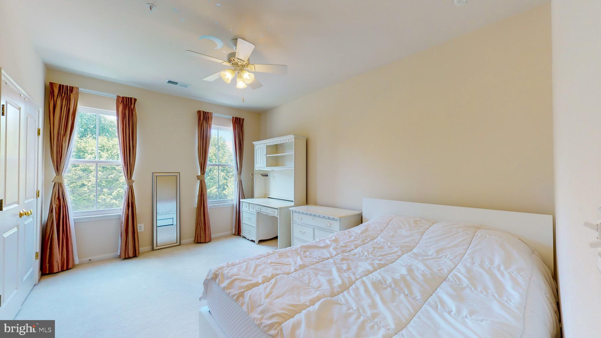 PARKSIDE CONDOMINIUMS - Residential