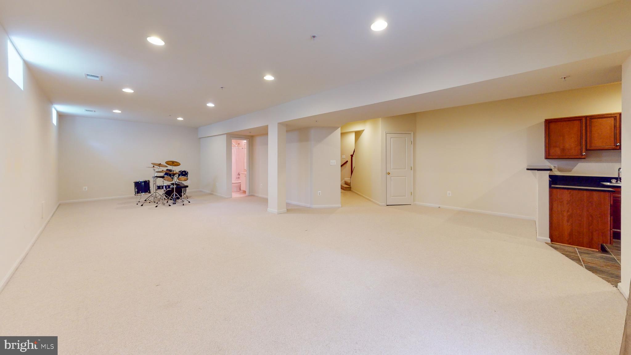 PARKSIDE CONDOMINIUMS - Residential