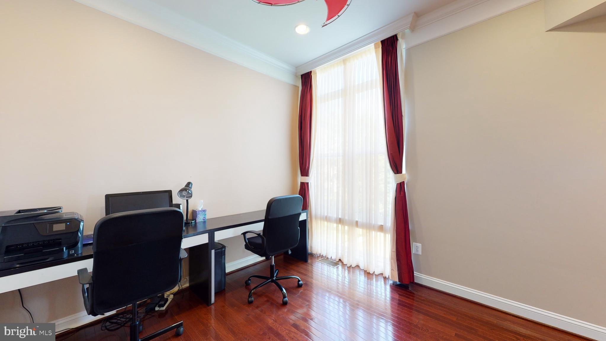 PARKSIDE CONDOMINIUMS - Residential