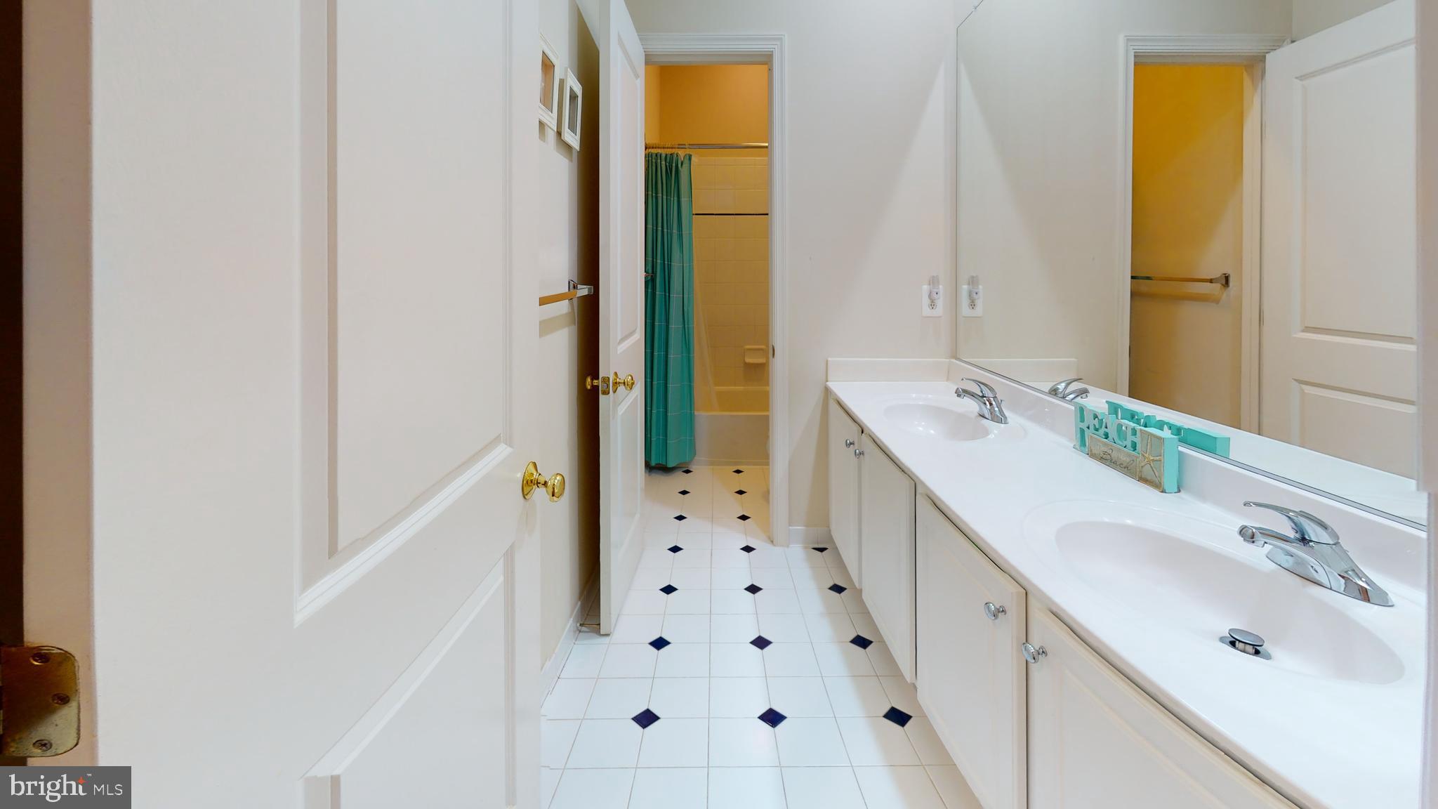 PARKSIDE CONDOMINIUMS - Residential