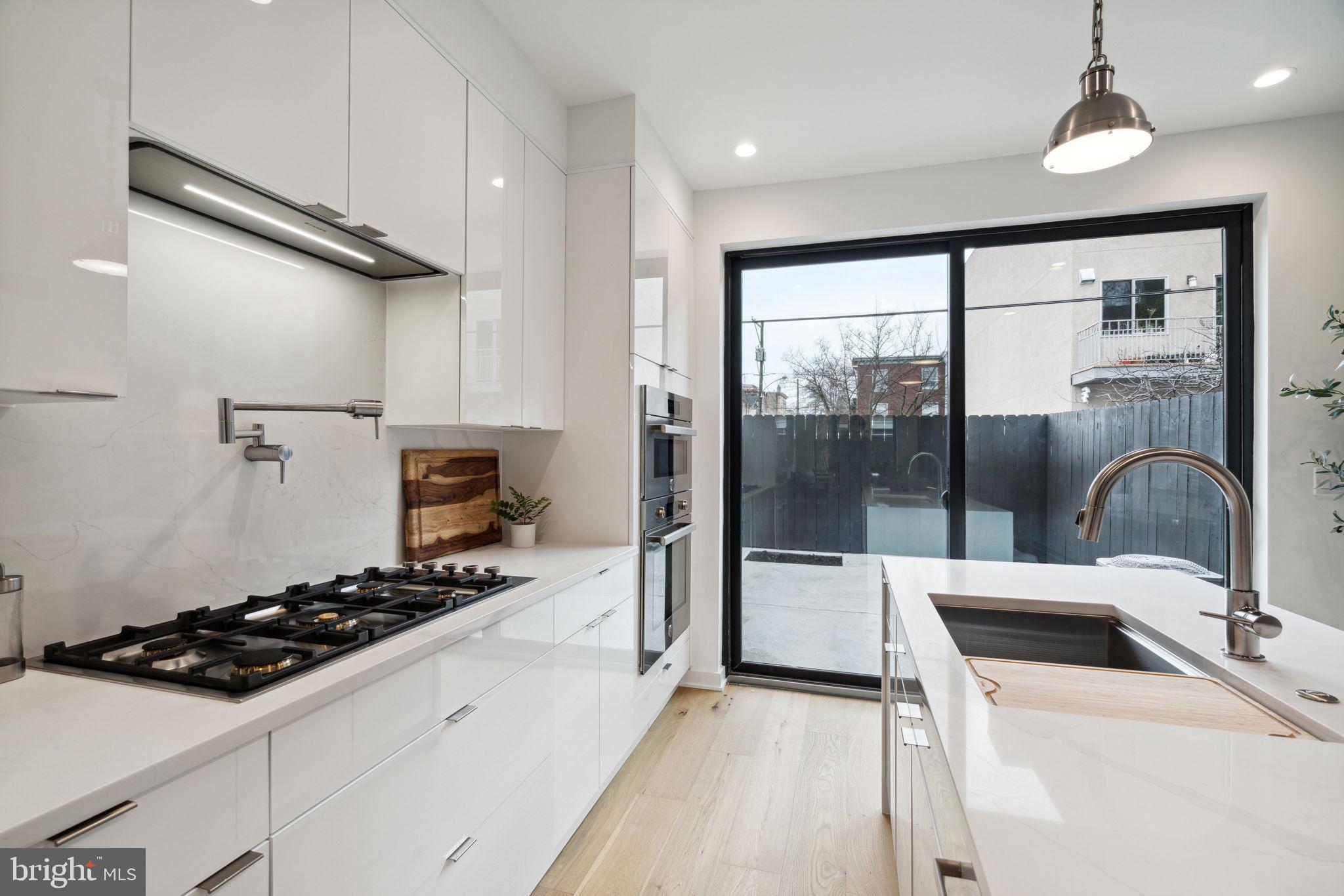 GRADUATE HOSPITAL - Residential