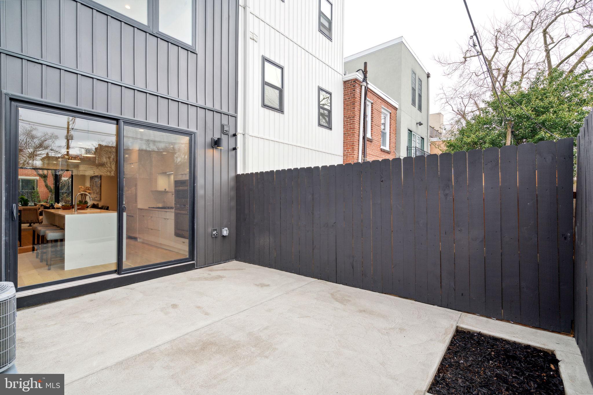 GRADUATE HOSPITAL - Residential