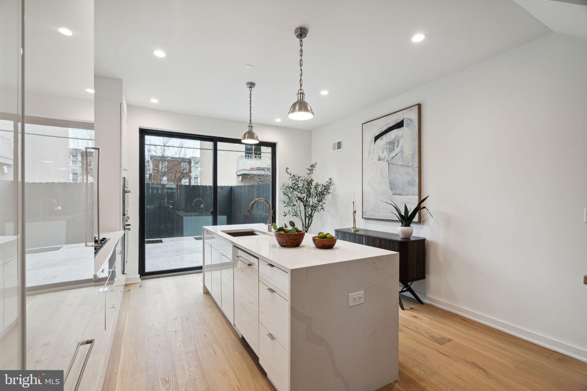 GRADUATE HOSPITAL - Residential