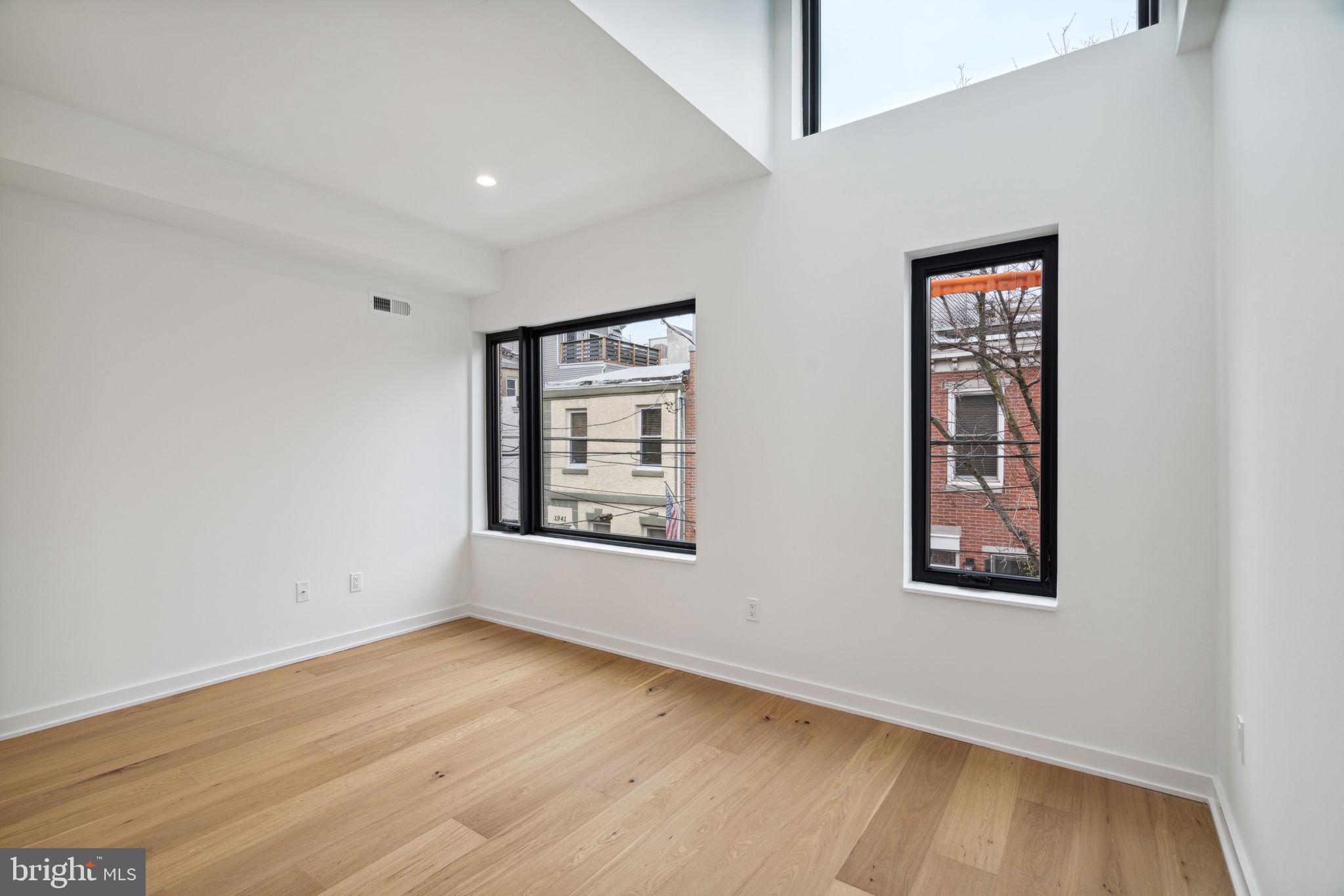 GRADUATE HOSPITAL - Residential