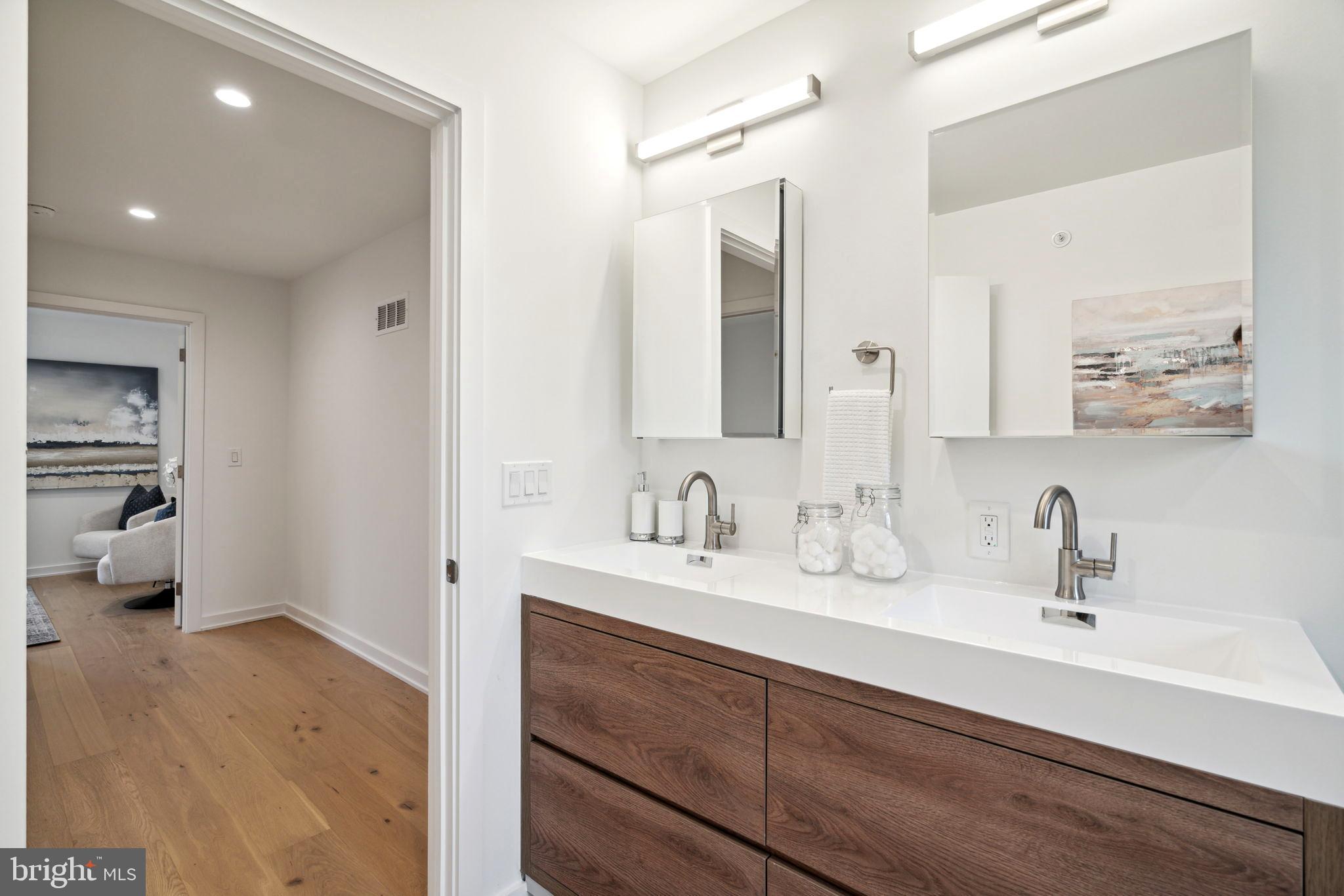 GRADUATE HOSPITAL - Residential