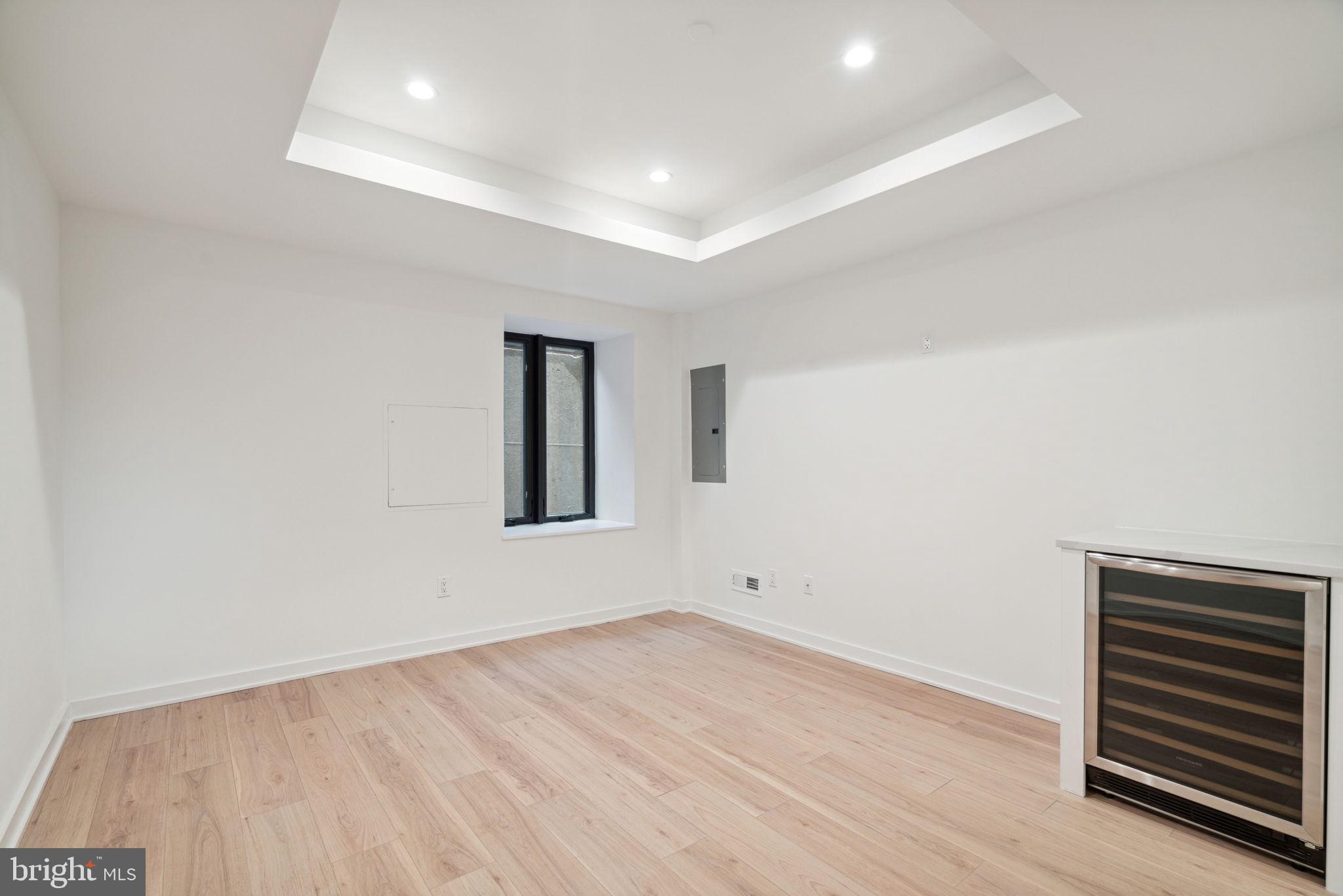 GRADUATE HOSPITAL - Residential