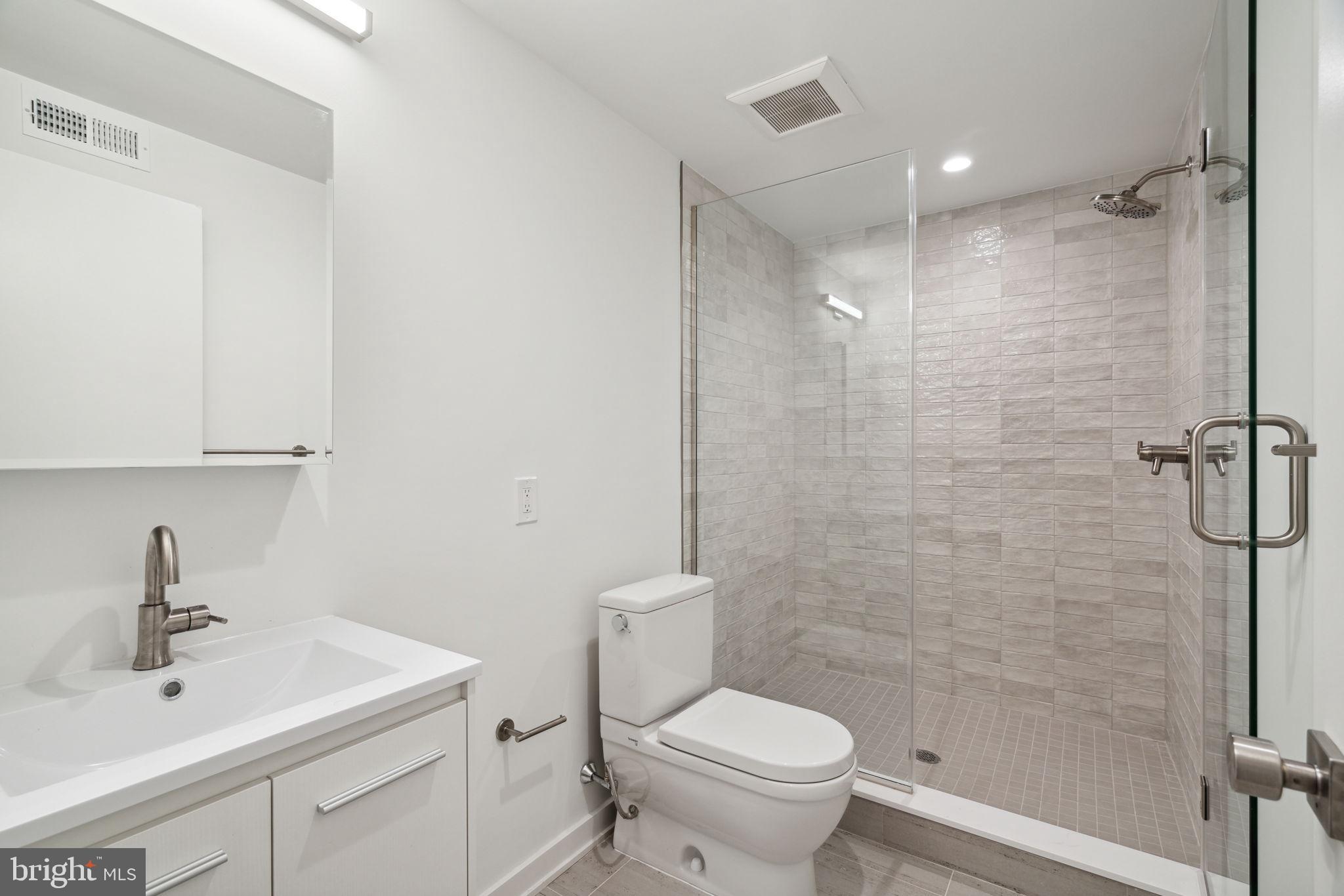 GRADUATE HOSPITAL - Residential