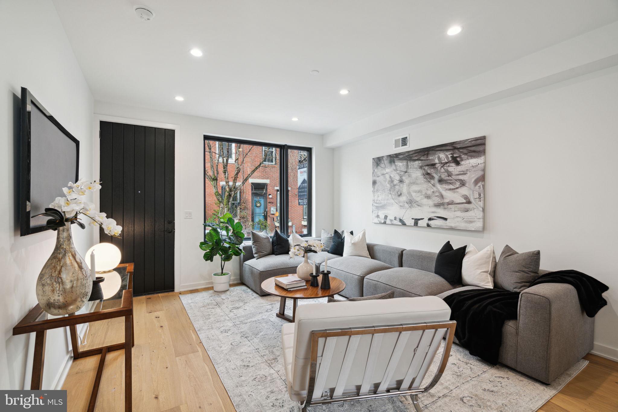 GRADUATE HOSPITAL - Residential