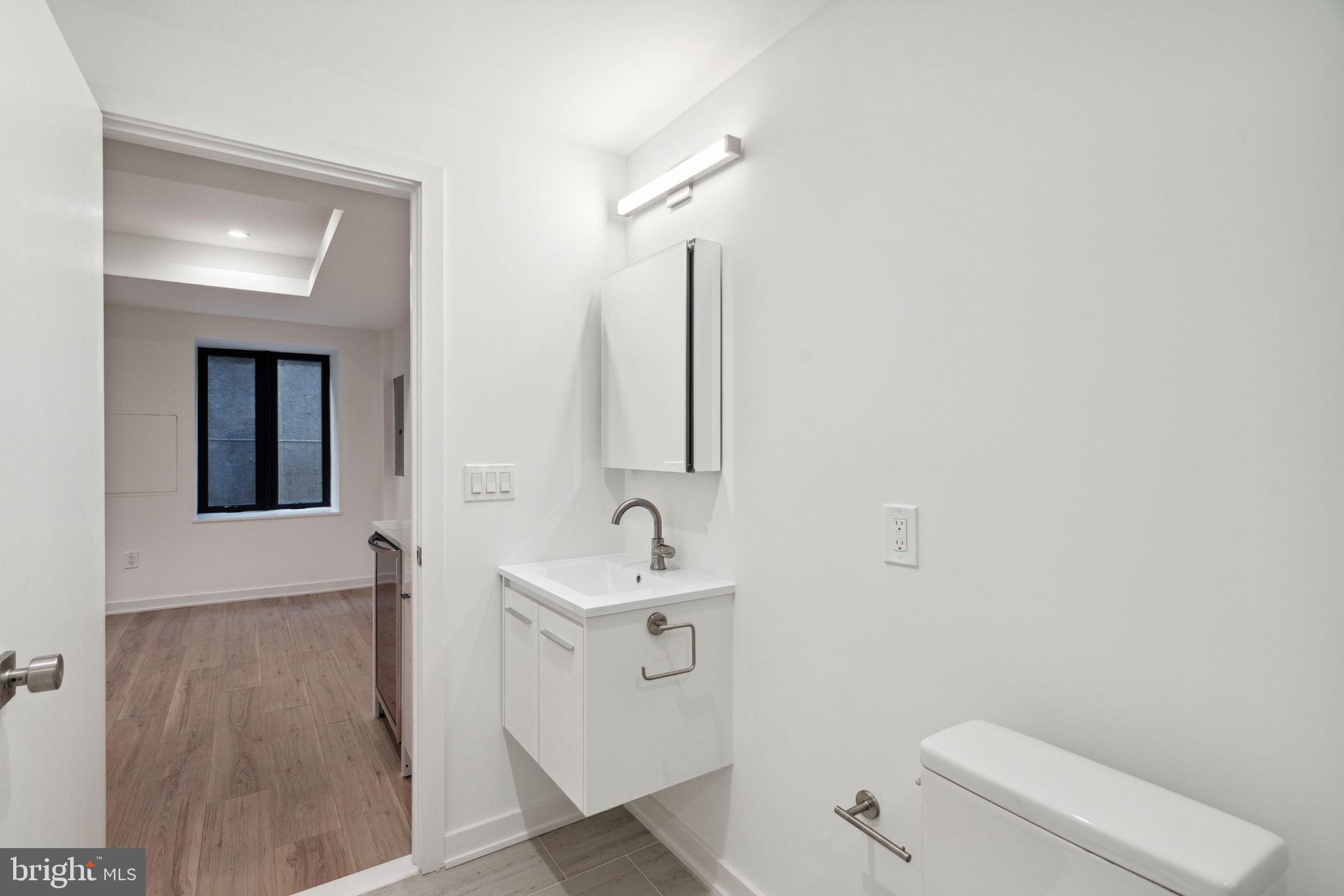 GRADUATE HOSPITAL - Residential