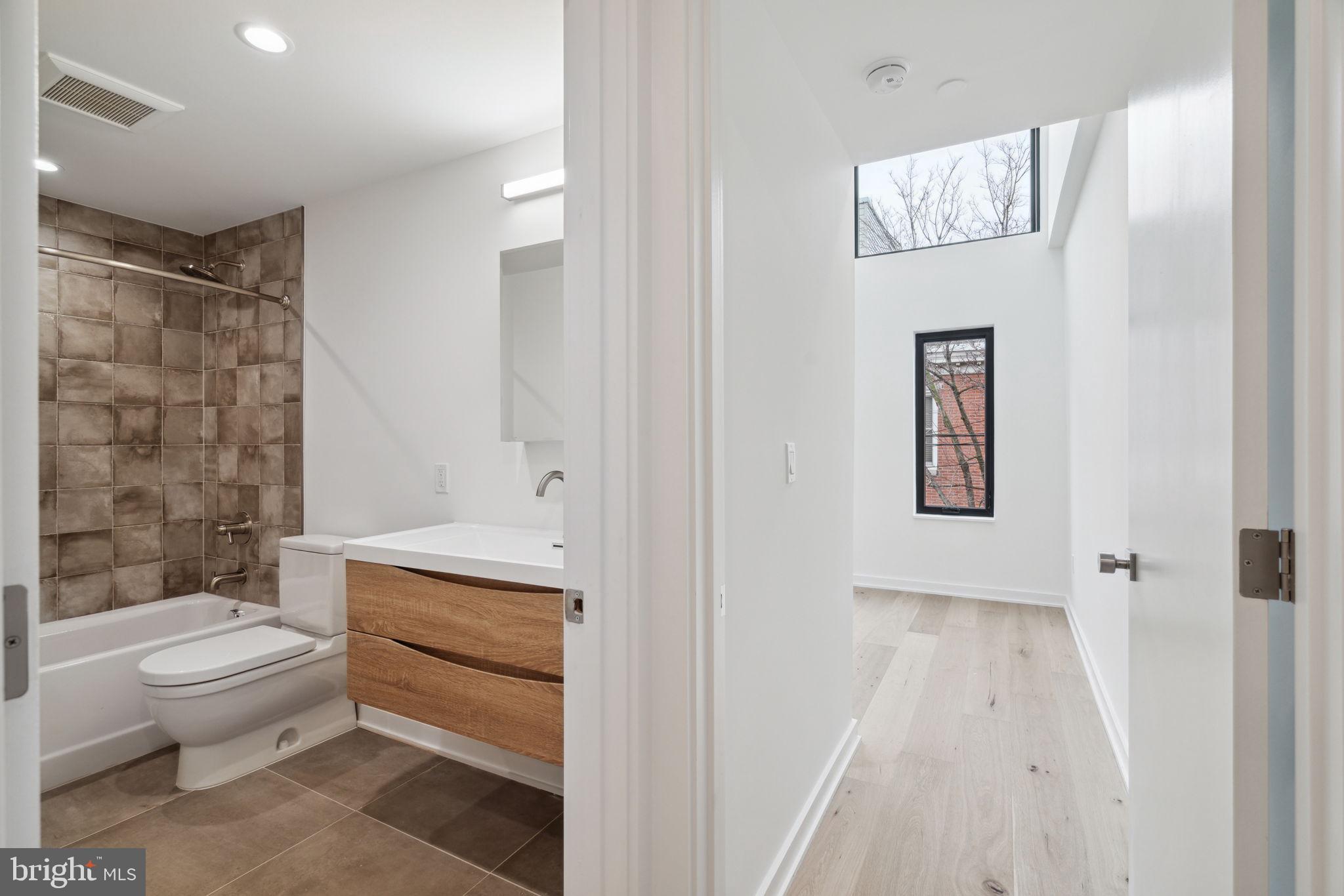 GRADUATE HOSPITAL - Residential