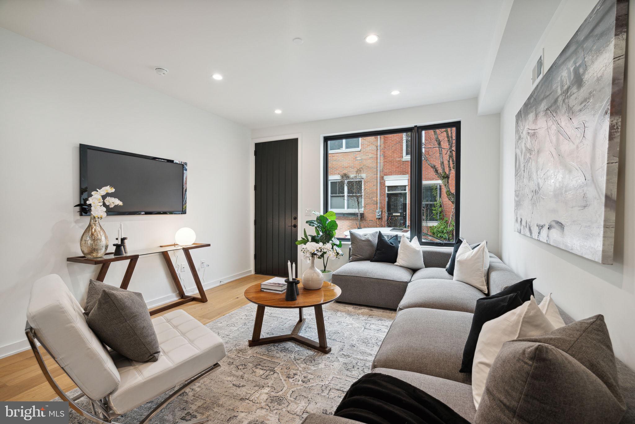 GRADUATE HOSPITAL - Residential