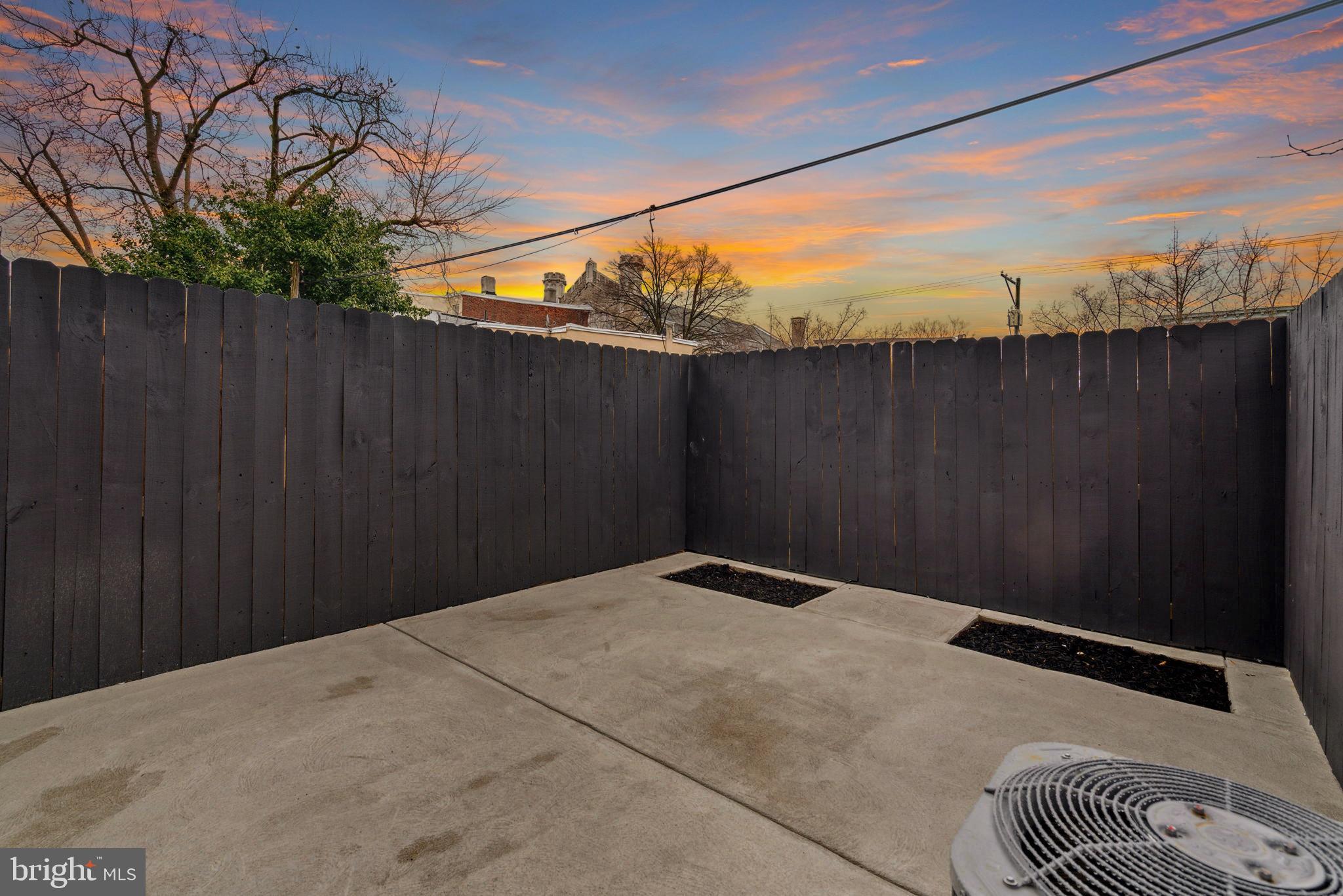 GRADUATE HOSPITAL - Residential