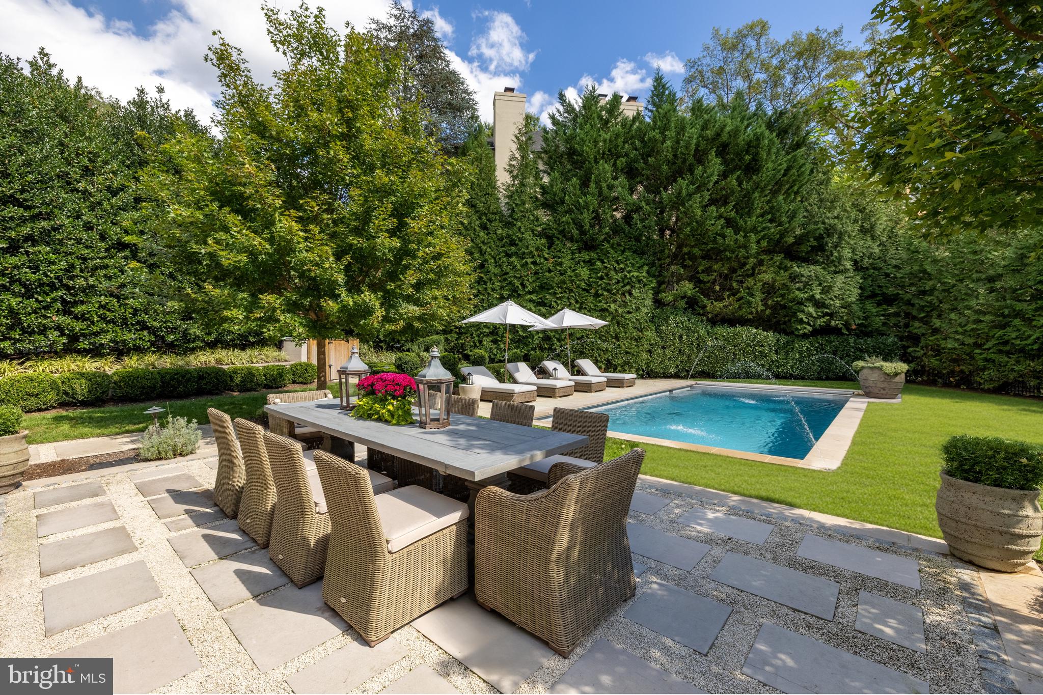 BERKLEY - Residential