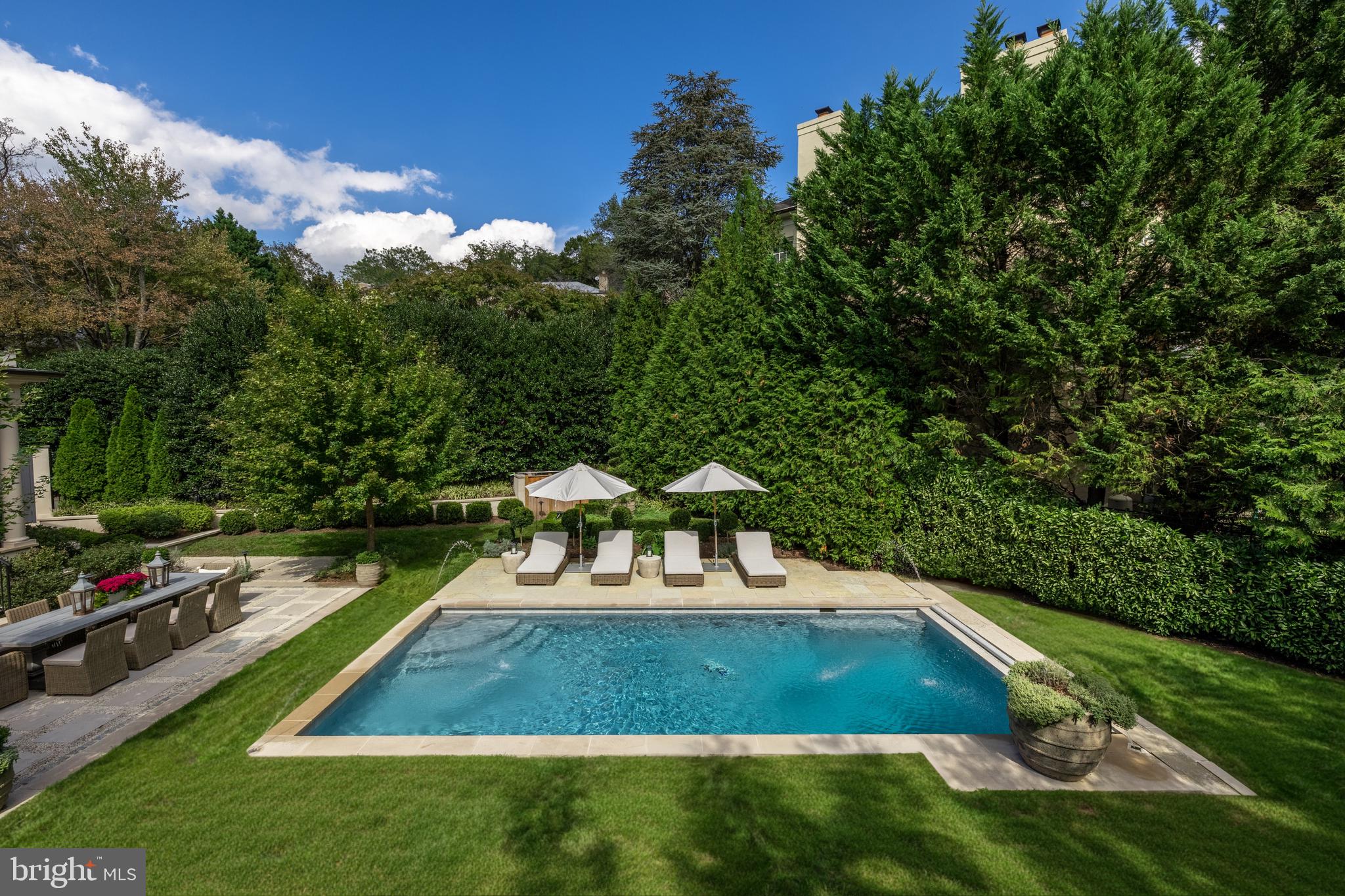 BERKLEY - Residential