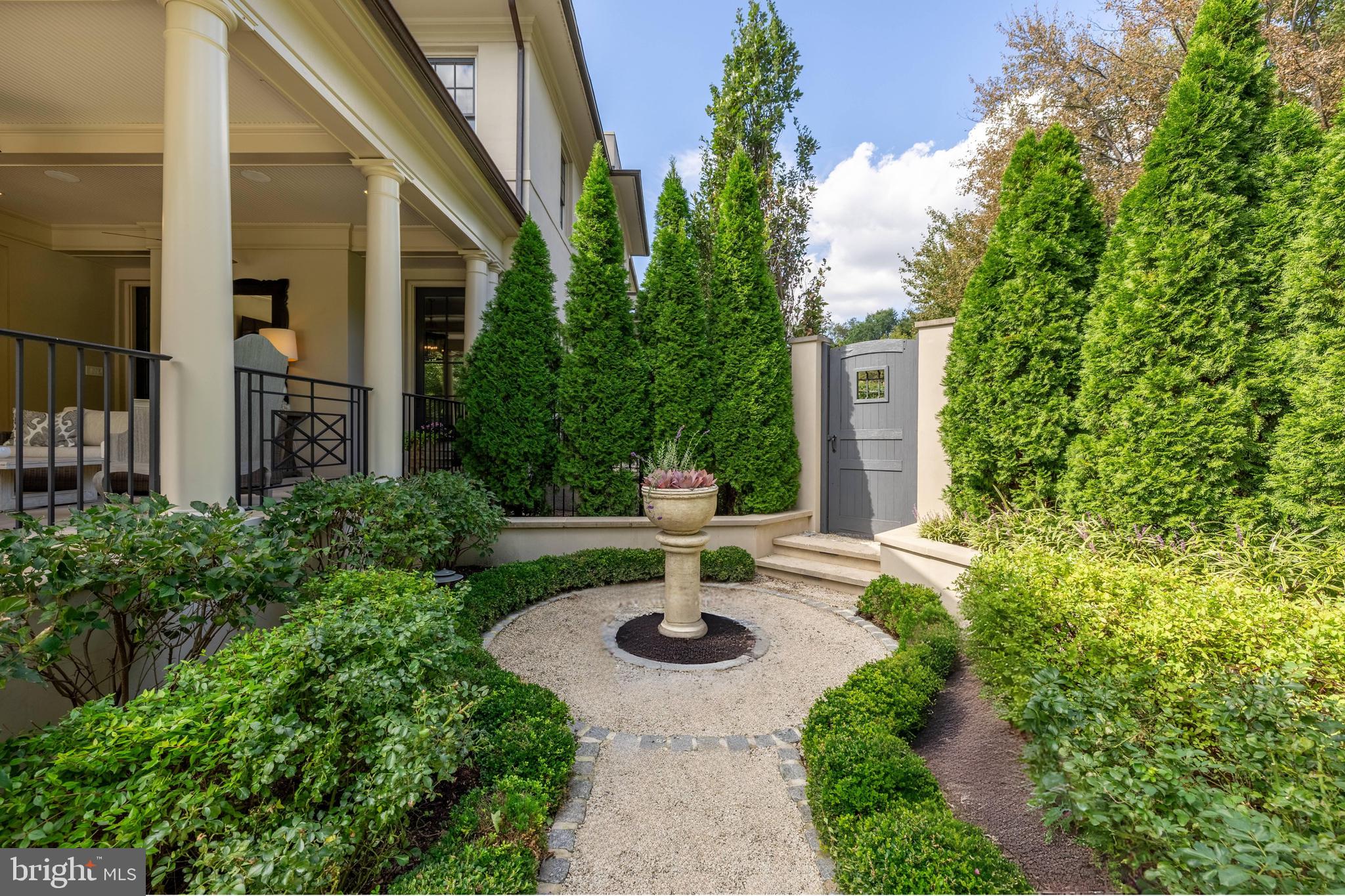 BERKLEY - Residential
