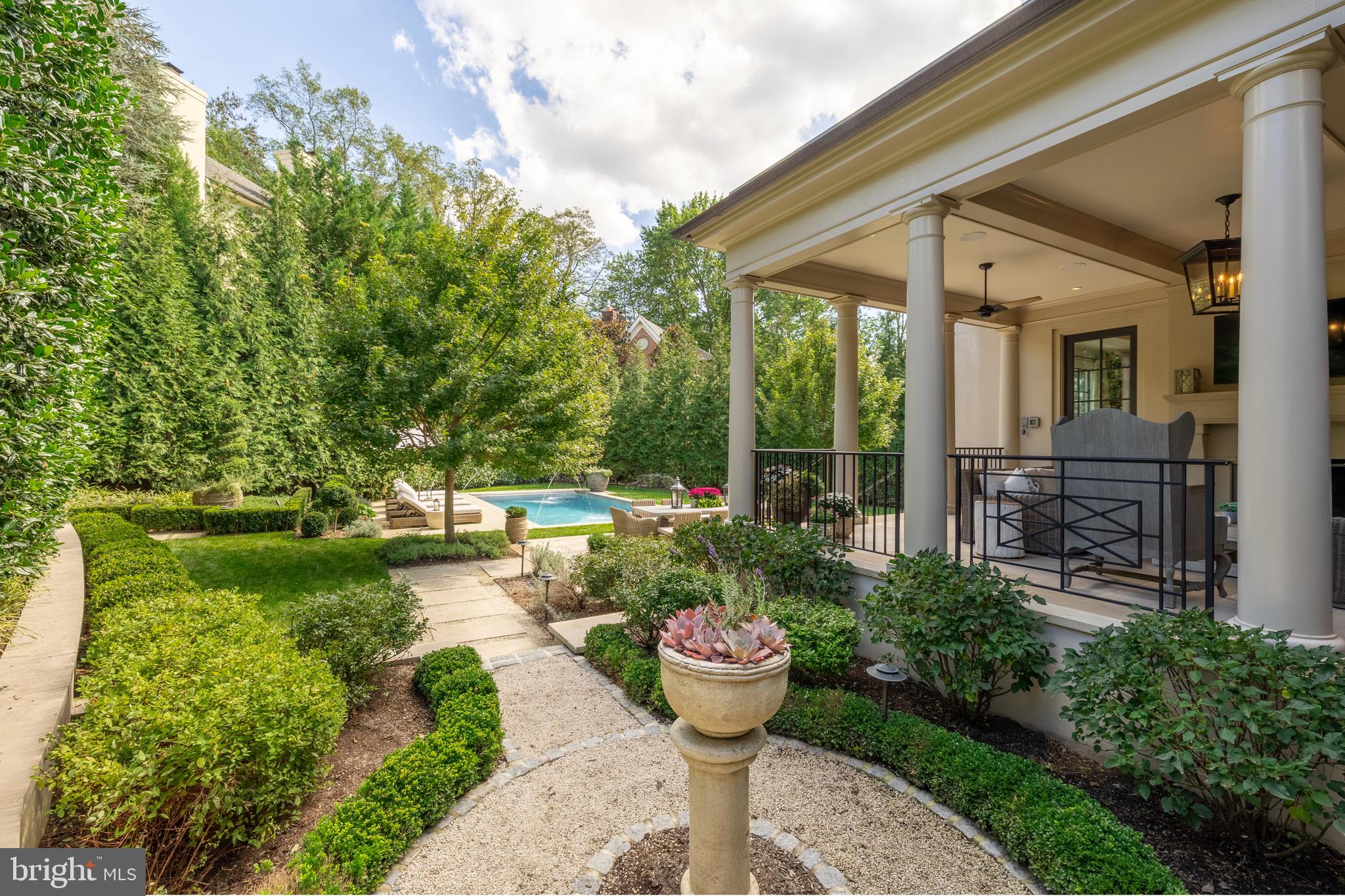 BERKLEY - Residential