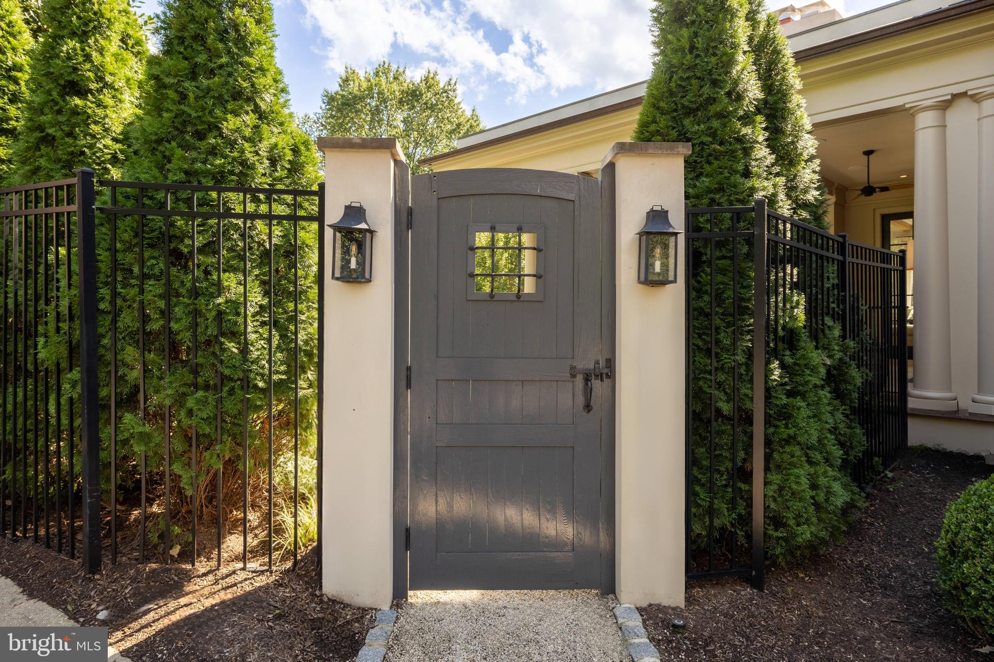 BERKLEY - Residential