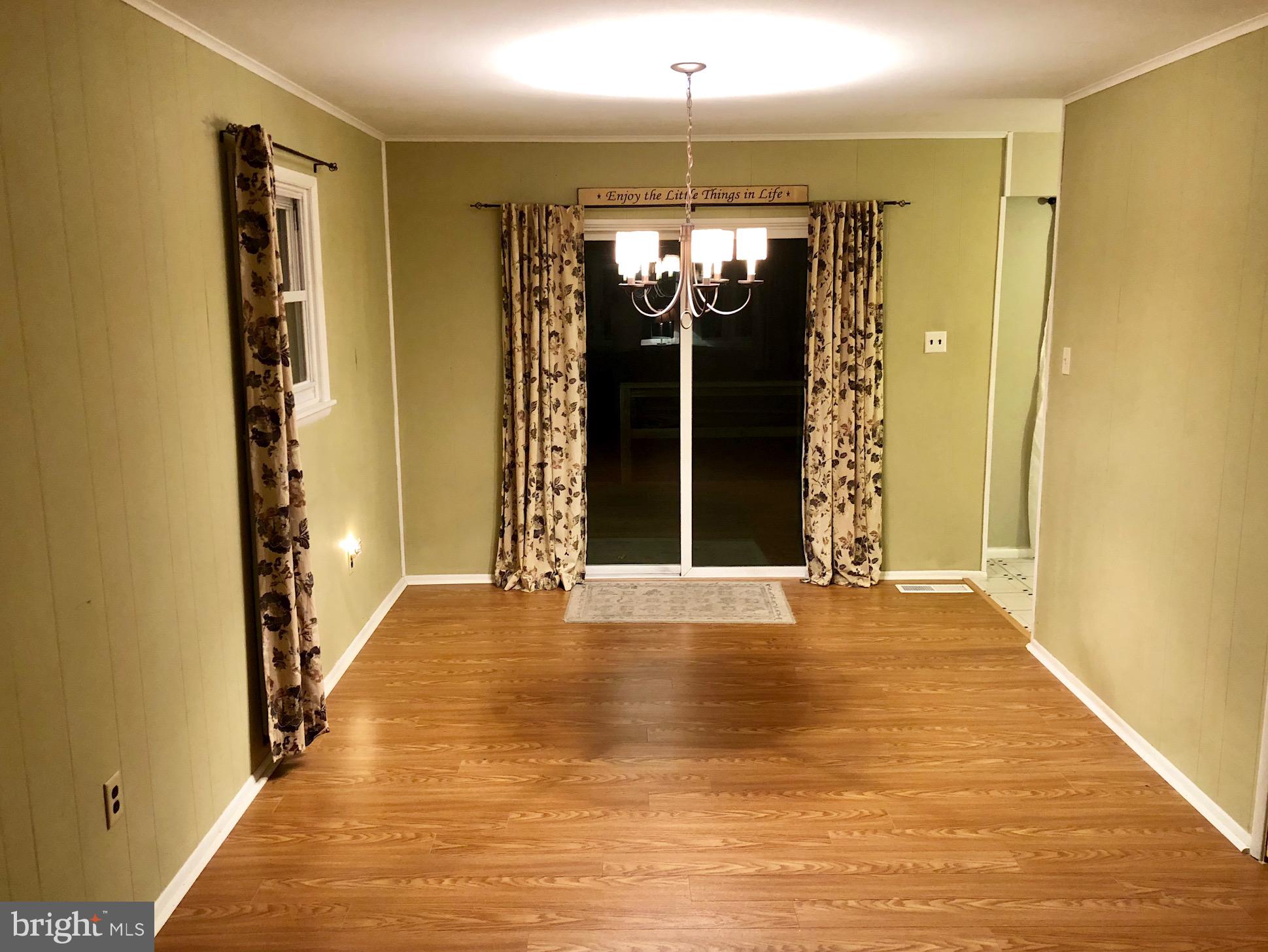 FOREST HILLS - Residential