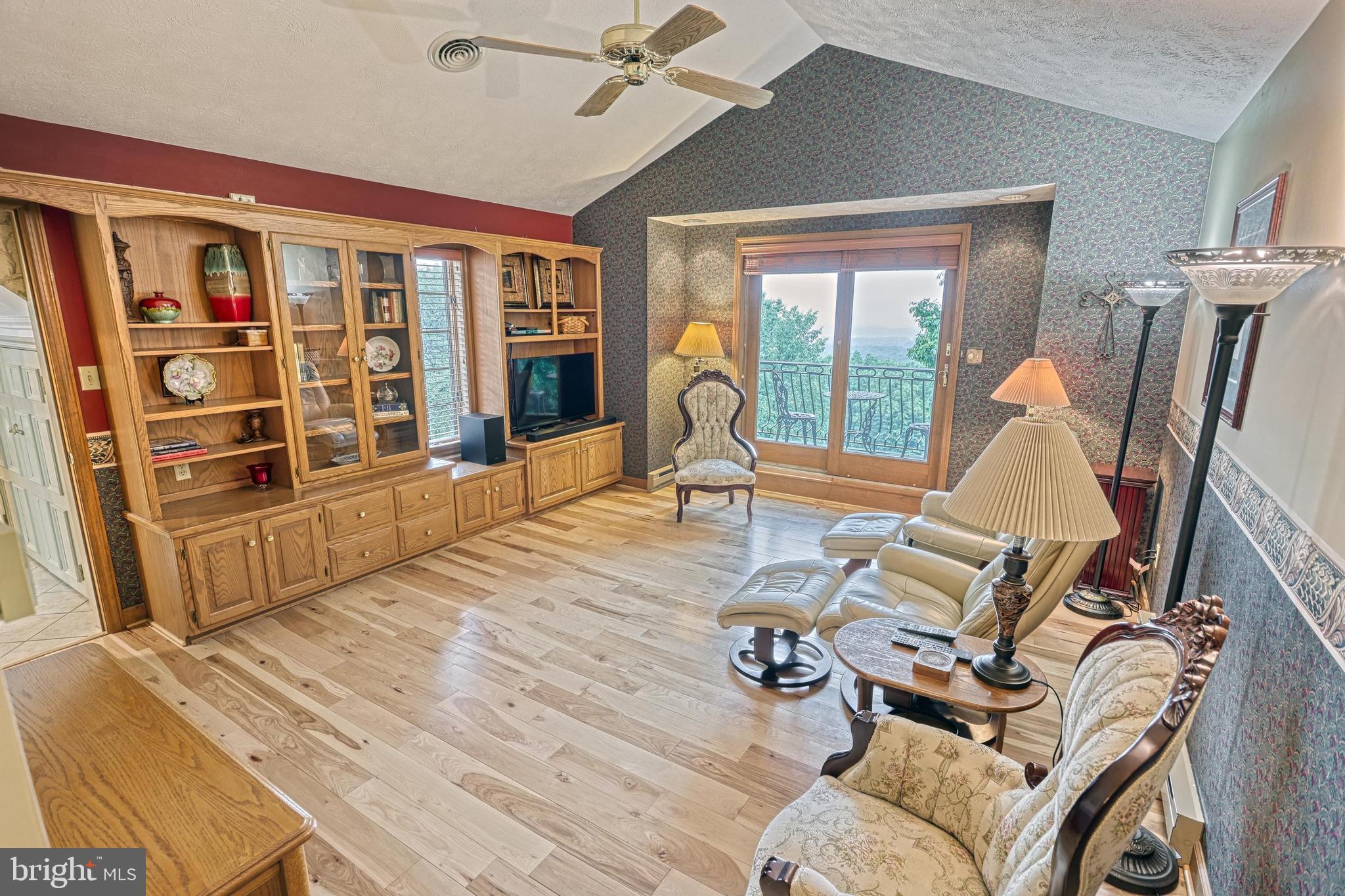 SOUTHAMPTON TWP - Residential