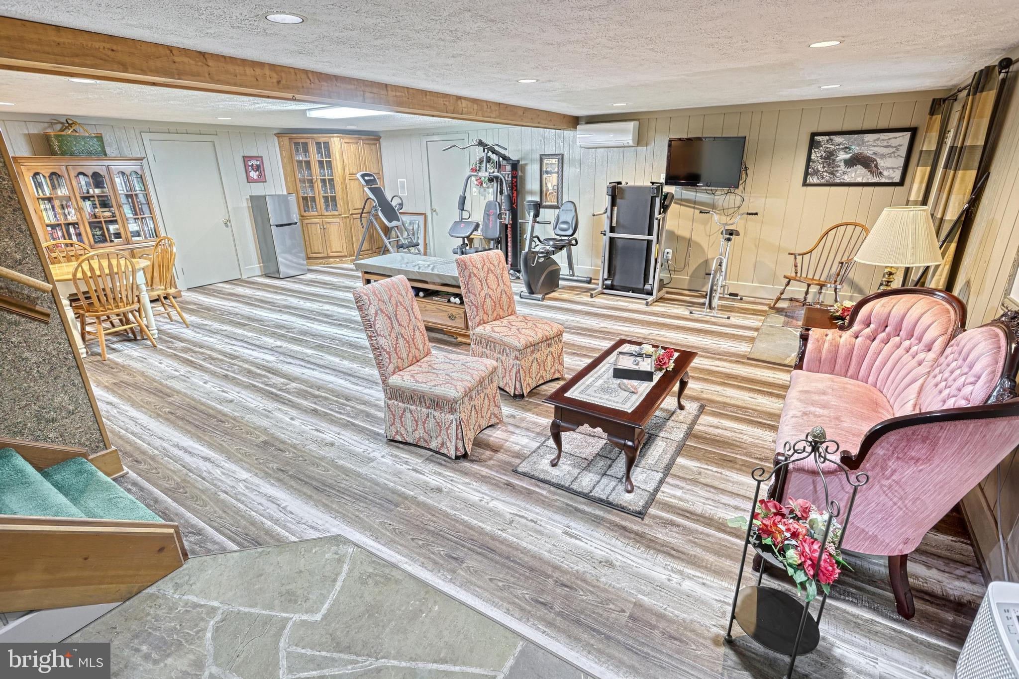 SOUTHAMPTON TWP - Residential