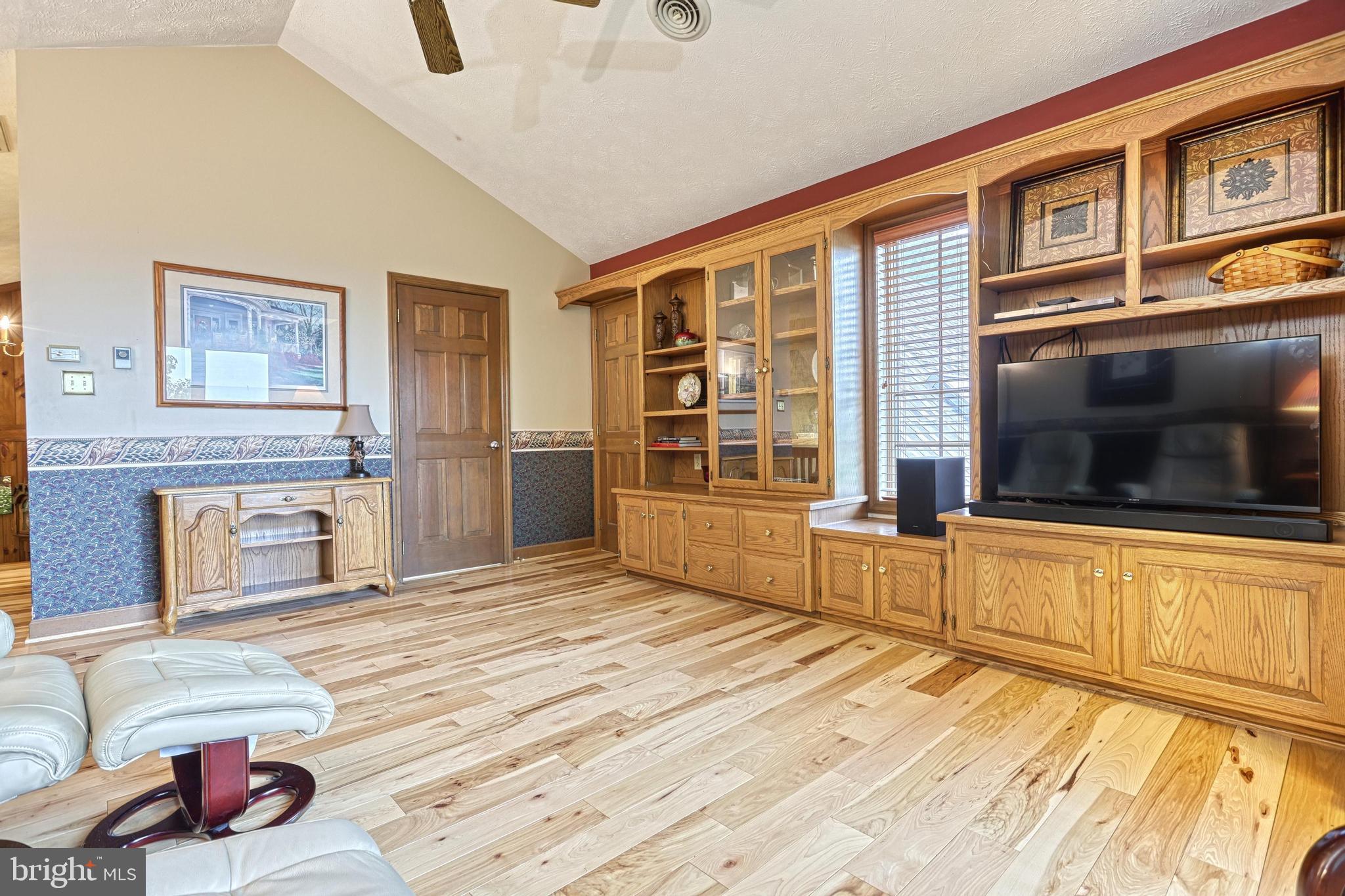 SOUTHAMPTON TWP - Residential