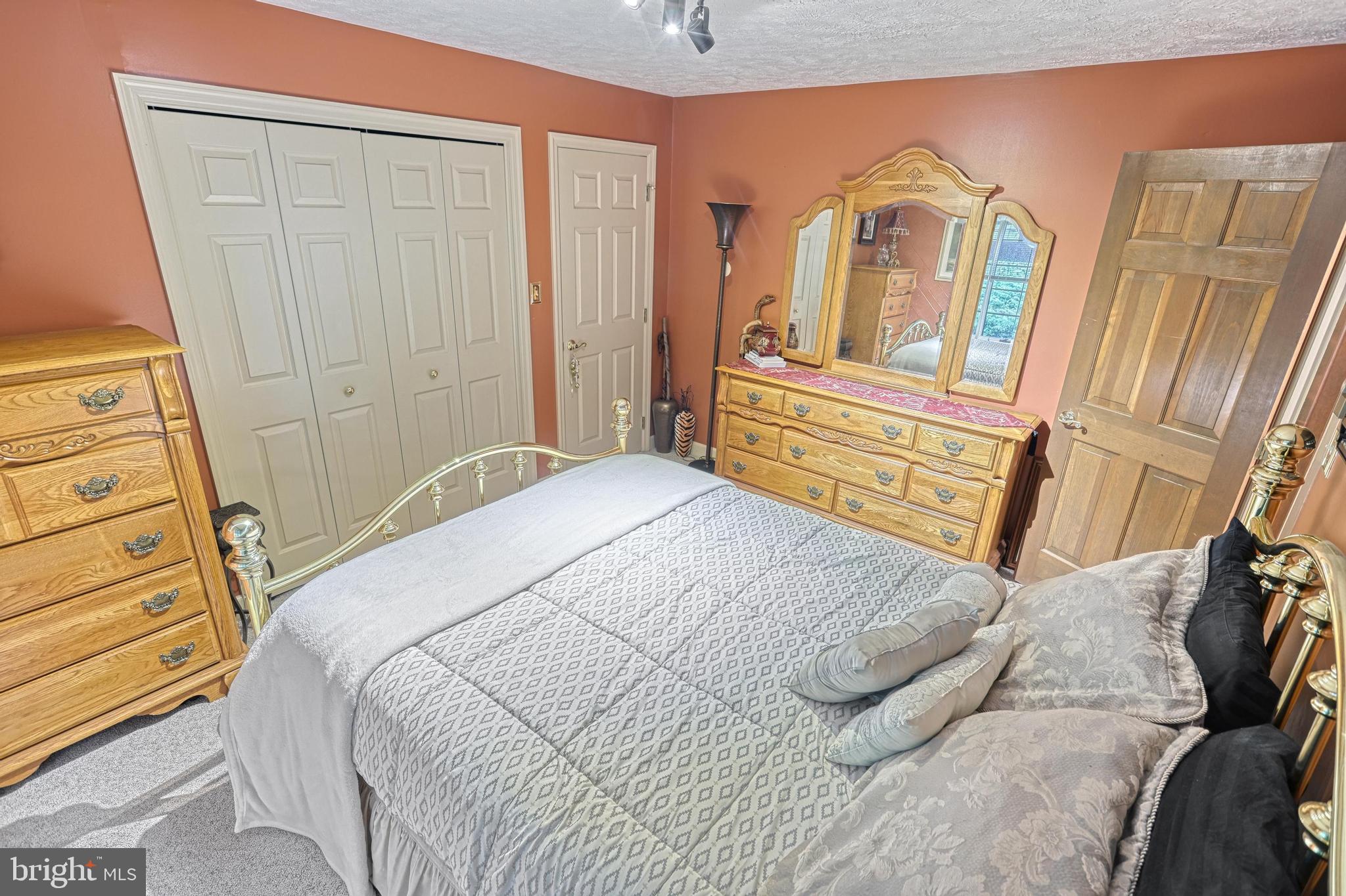 SOUTHAMPTON TWP - Residential