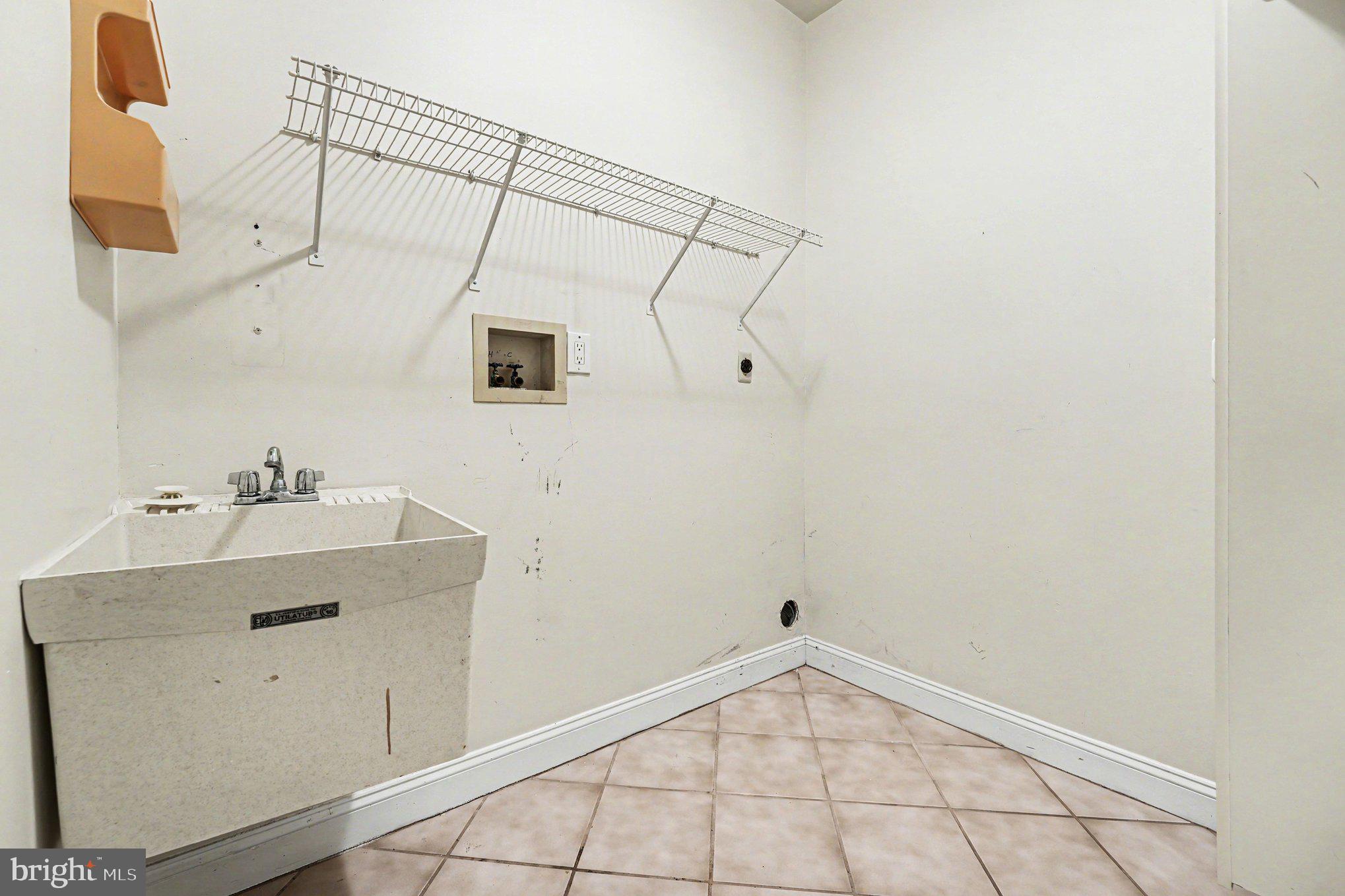 BLUE BELL CC - Residential