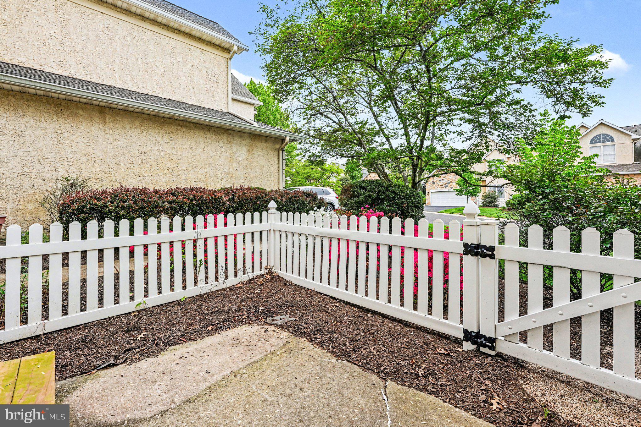 BLUE BELL CC - Residential