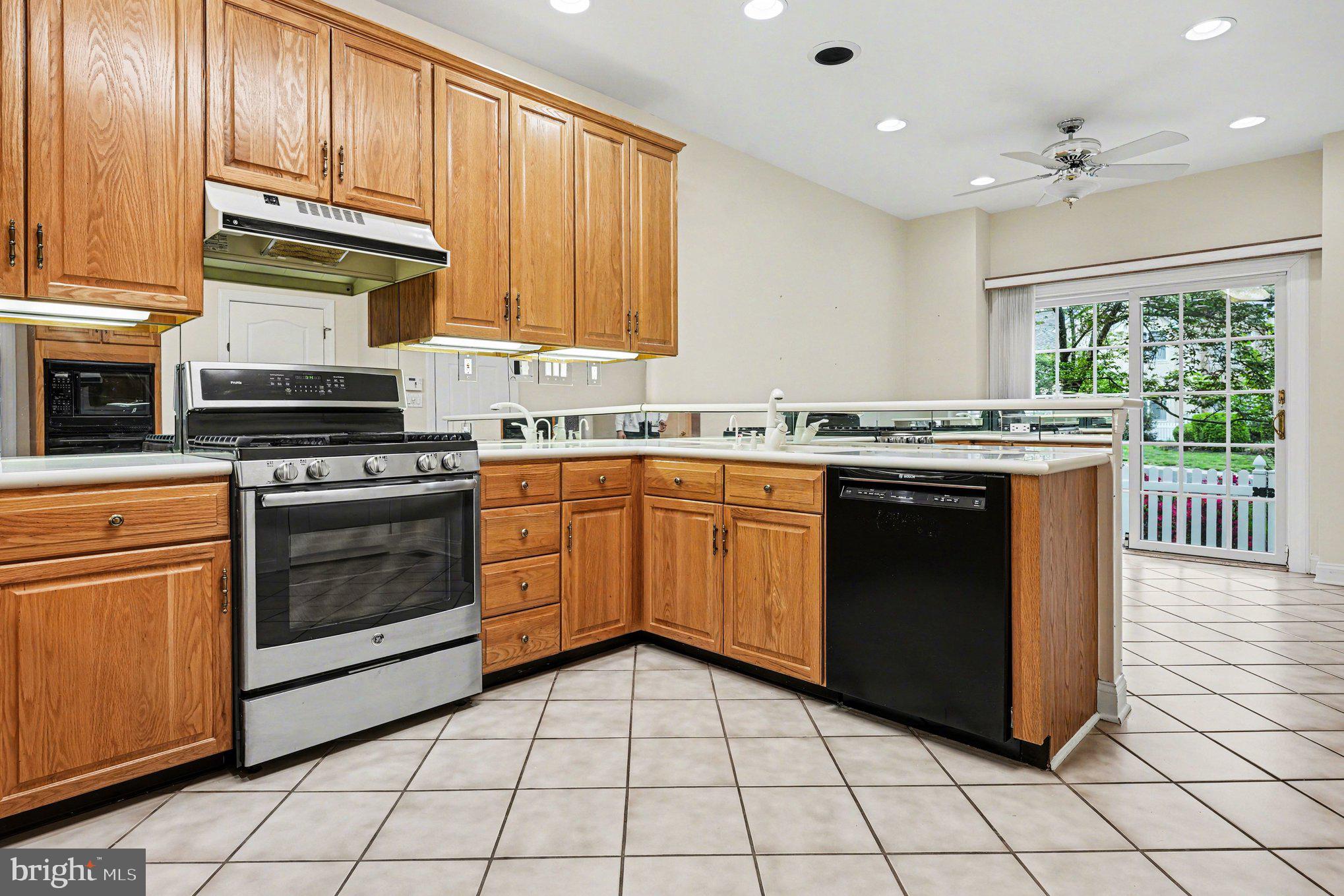 BLUE BELL CC - Residential