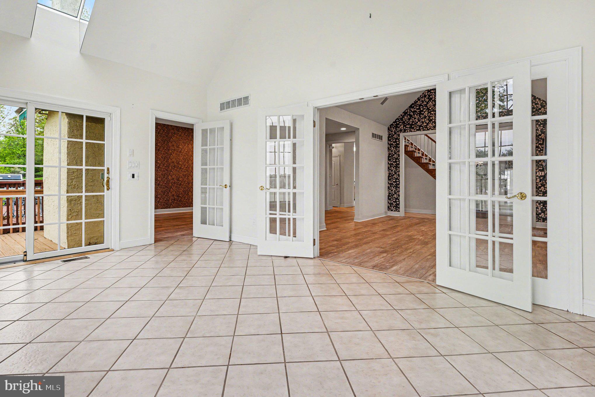 BLUE BELL CC - Residential