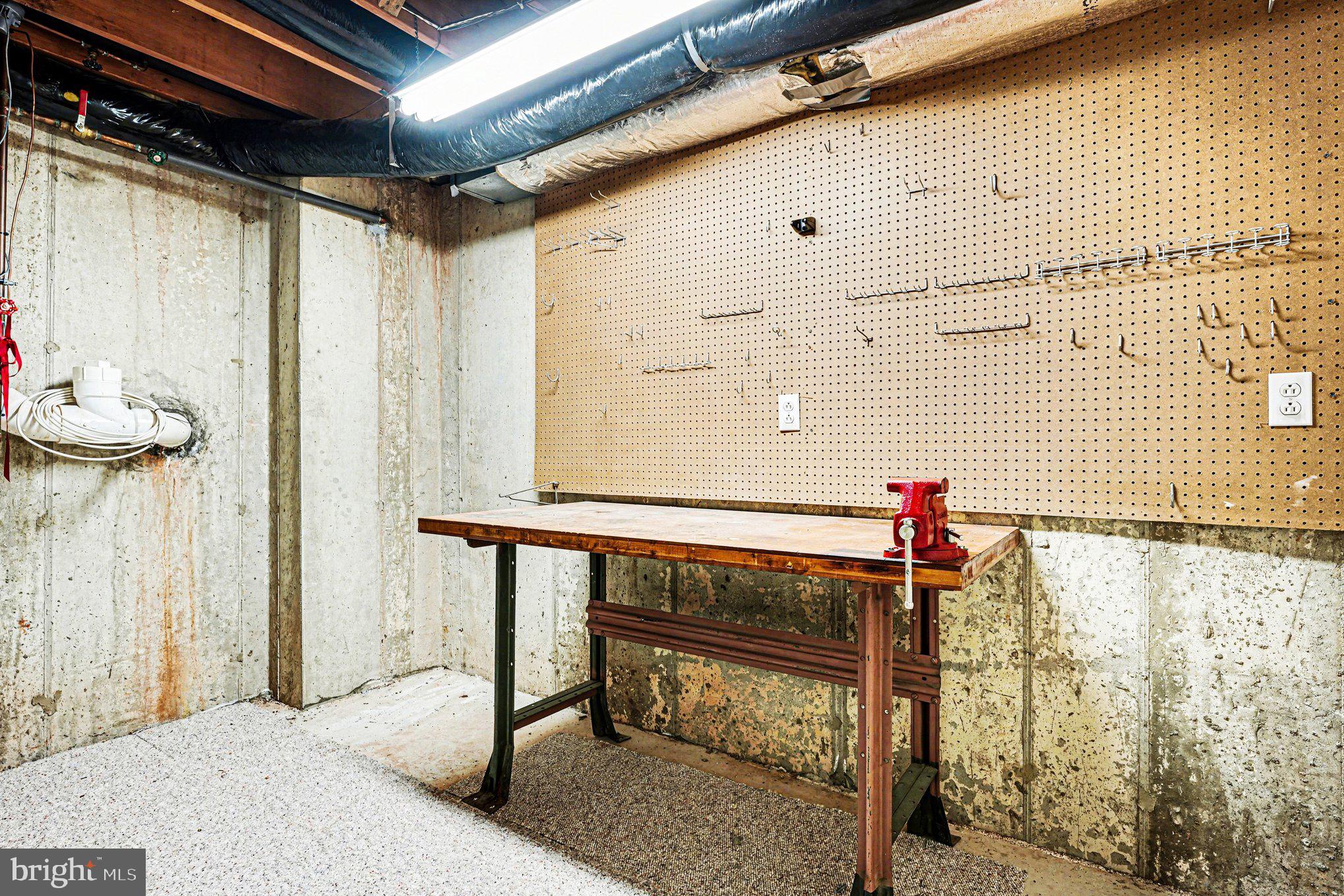 BLUE BELL CC - Residential