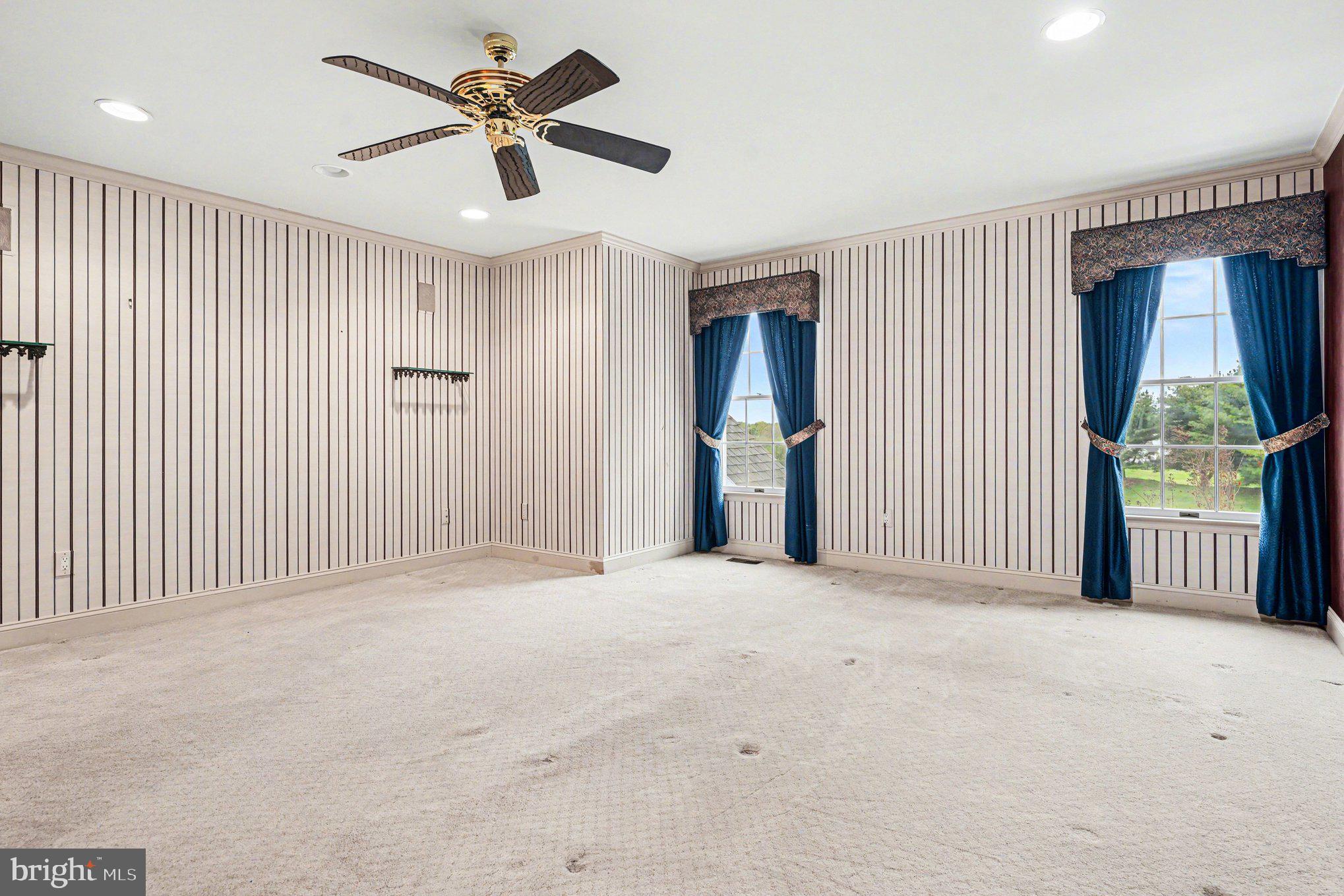 BLUE BELL CC - Residential