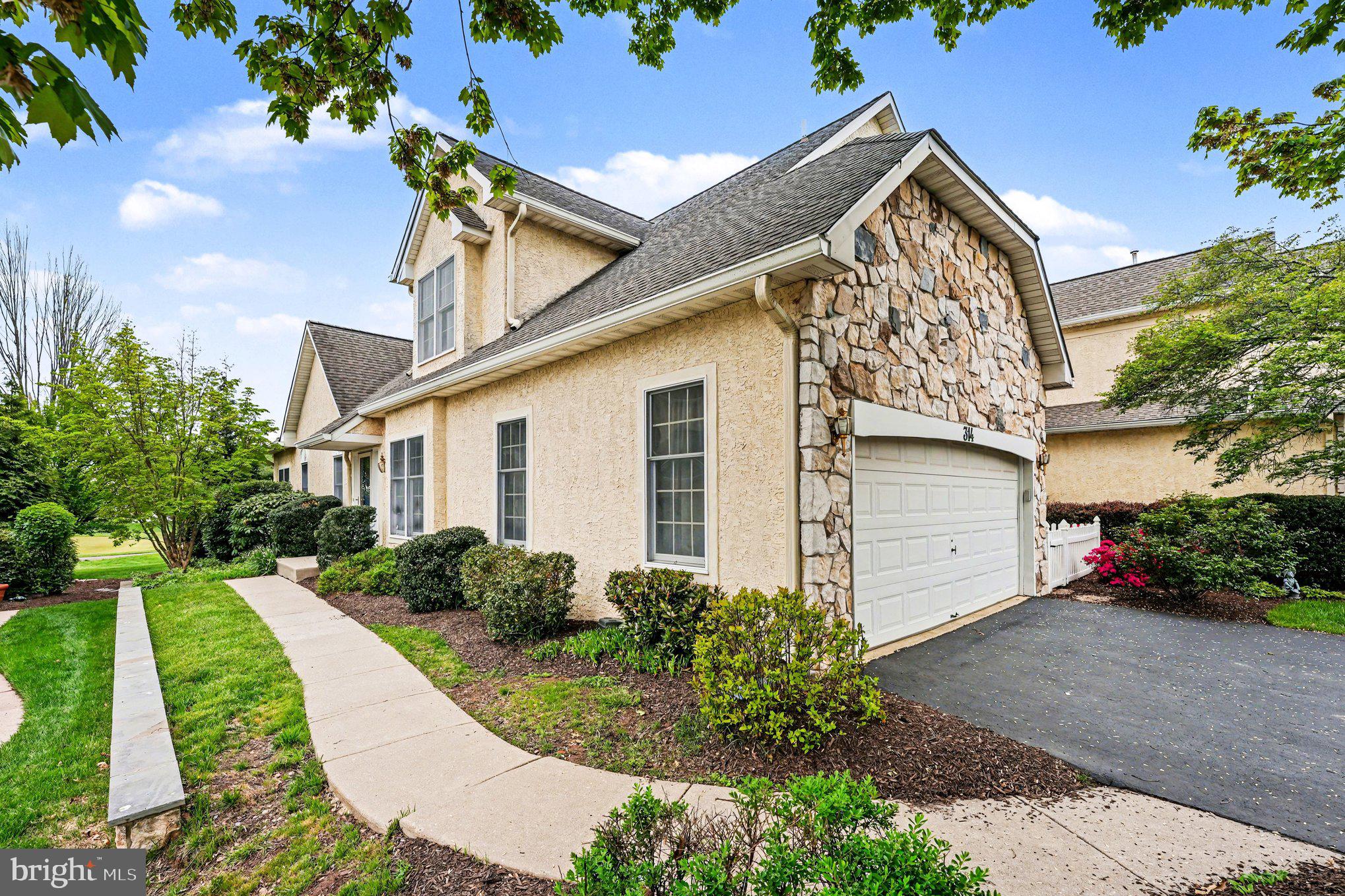 BLUE BELL CC - Residential