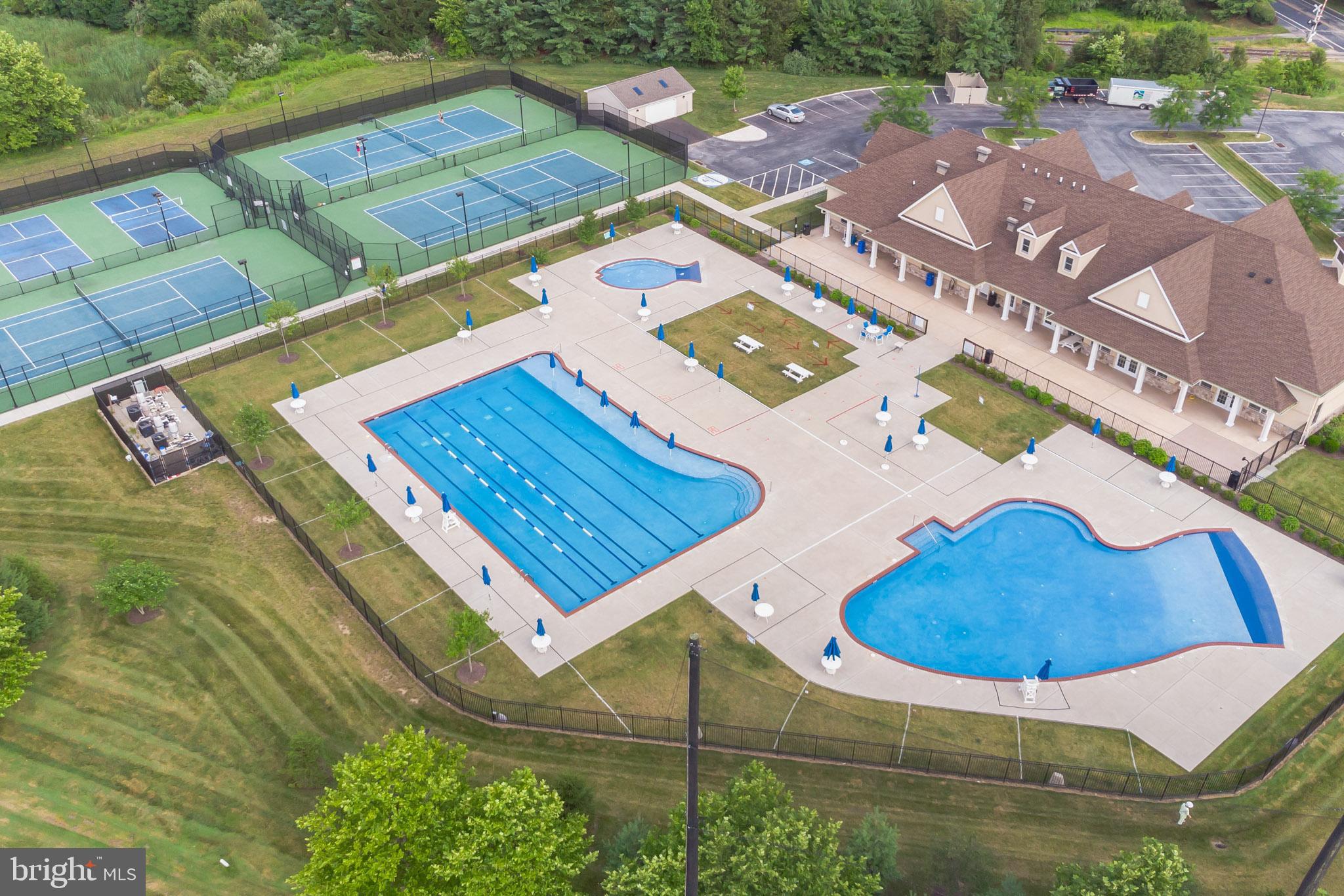 BLUE BELL CC - Residential