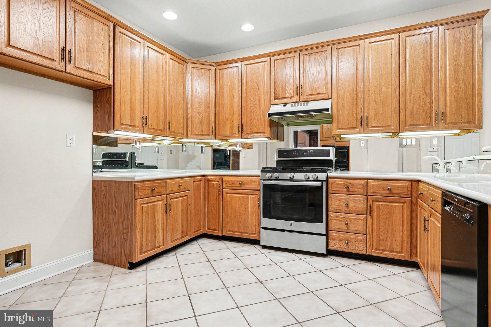 BLUE BELL CC - Residential