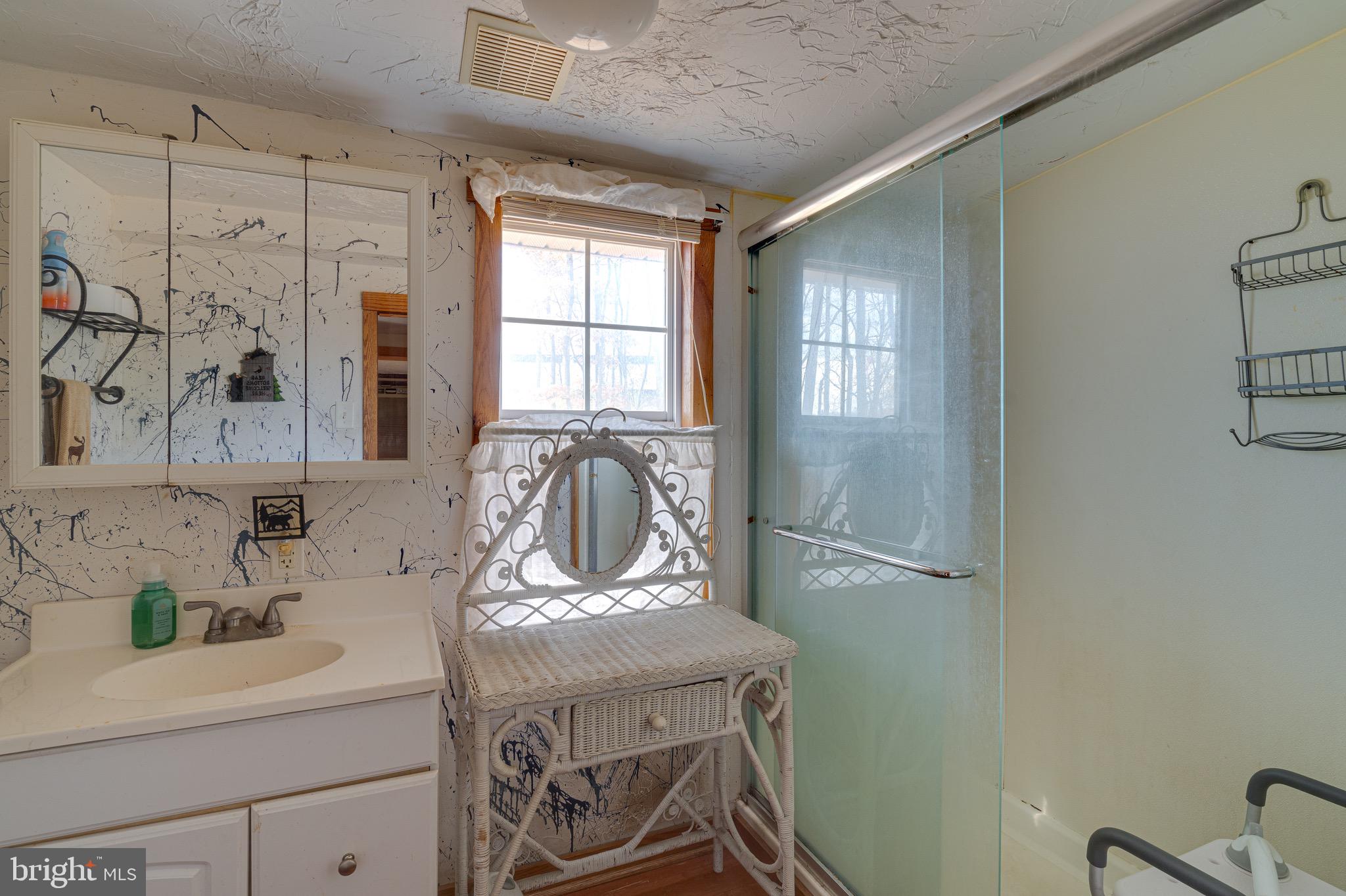 RIVER BEND - Residential