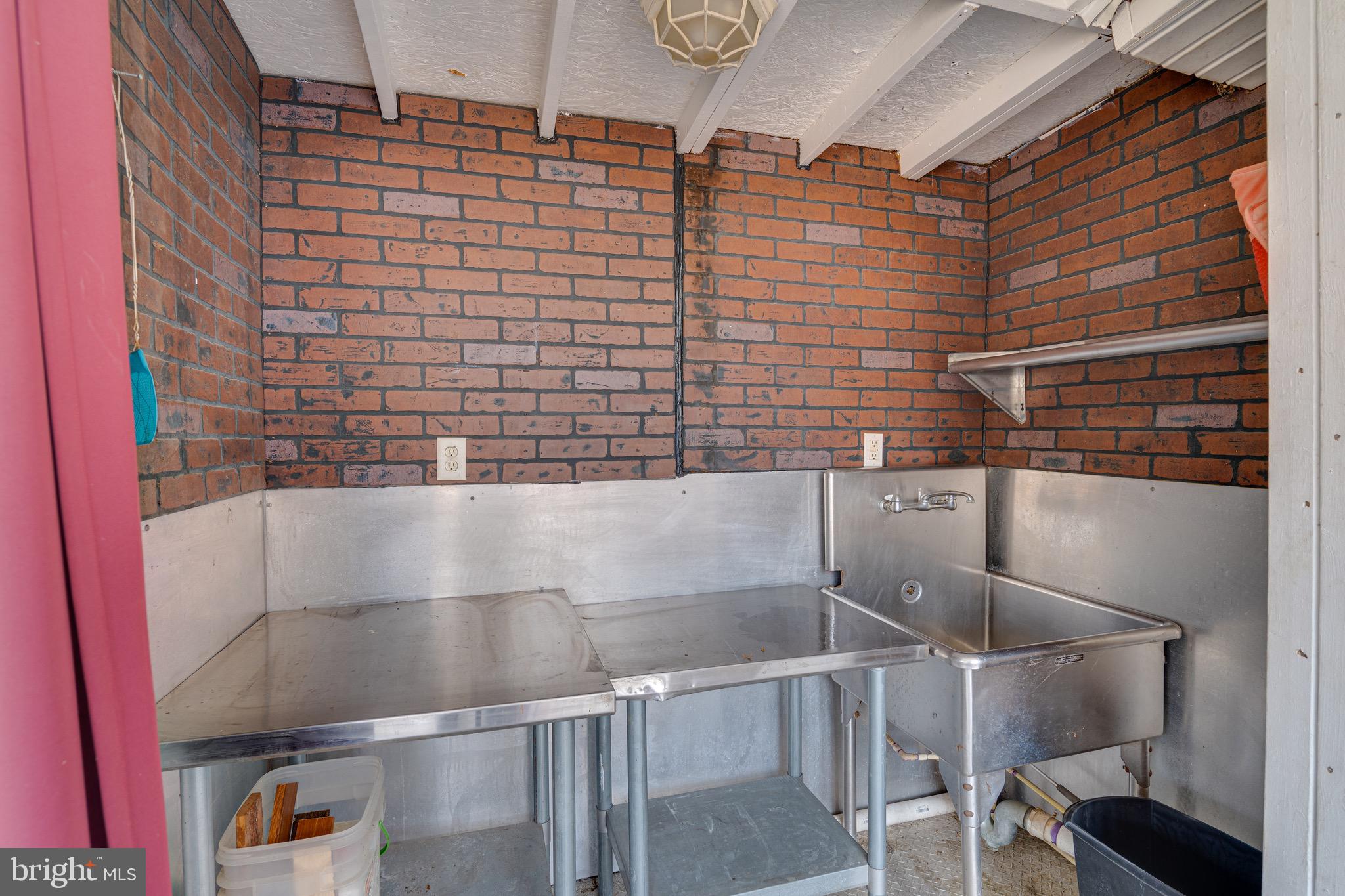 RIVER BEND - Residential