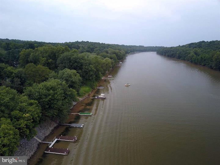 RIVER BEND - Residential