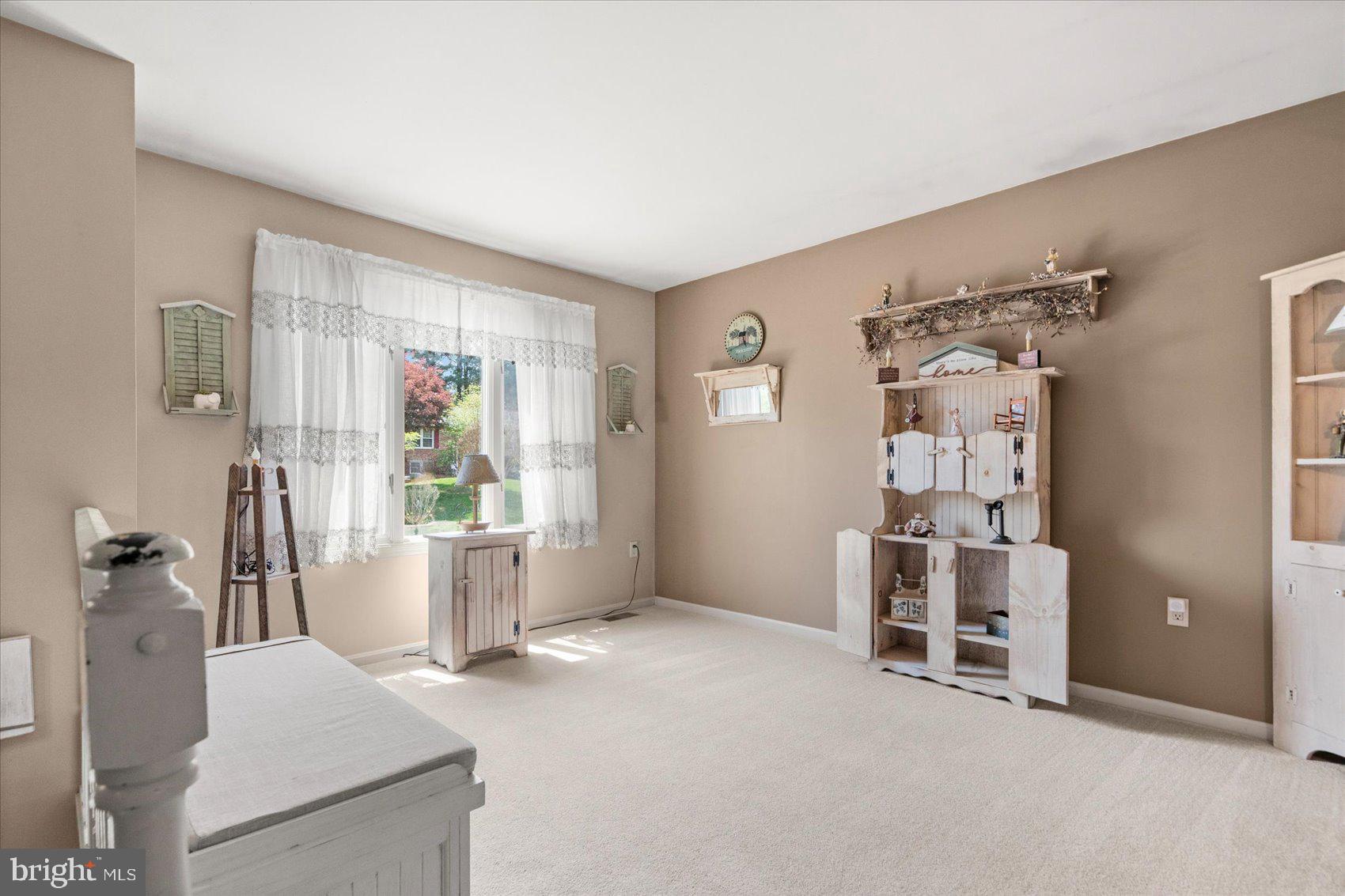 HILLTOP - Residential