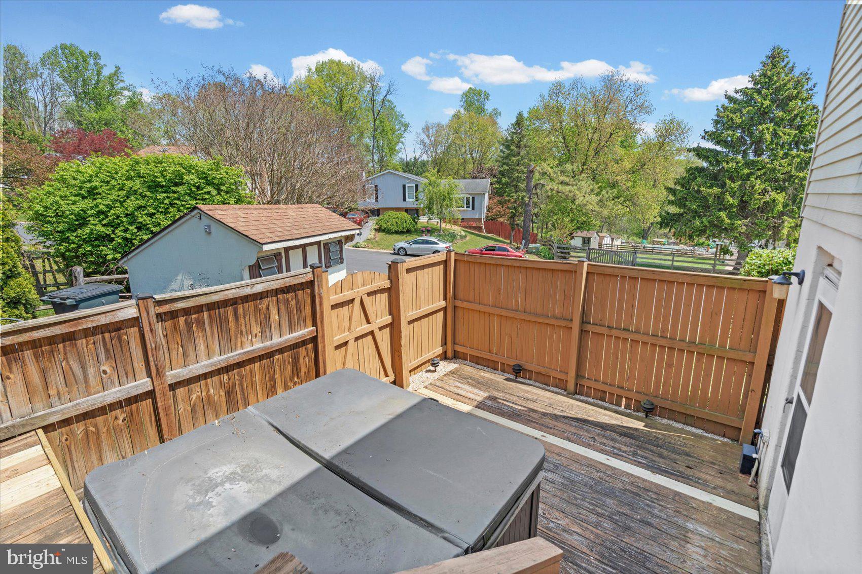 HILLTOP - Residential