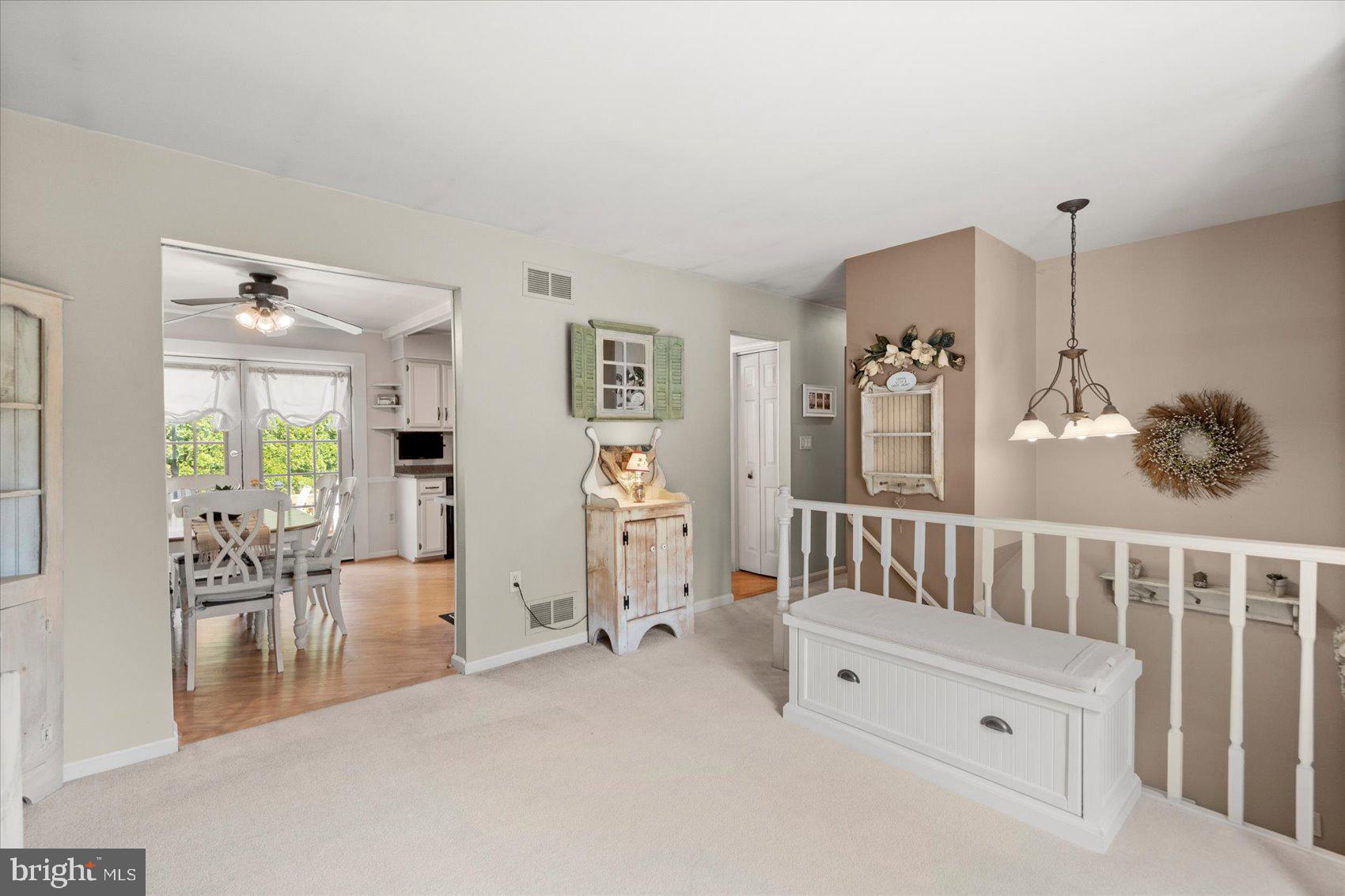 HILLTOP - Residential