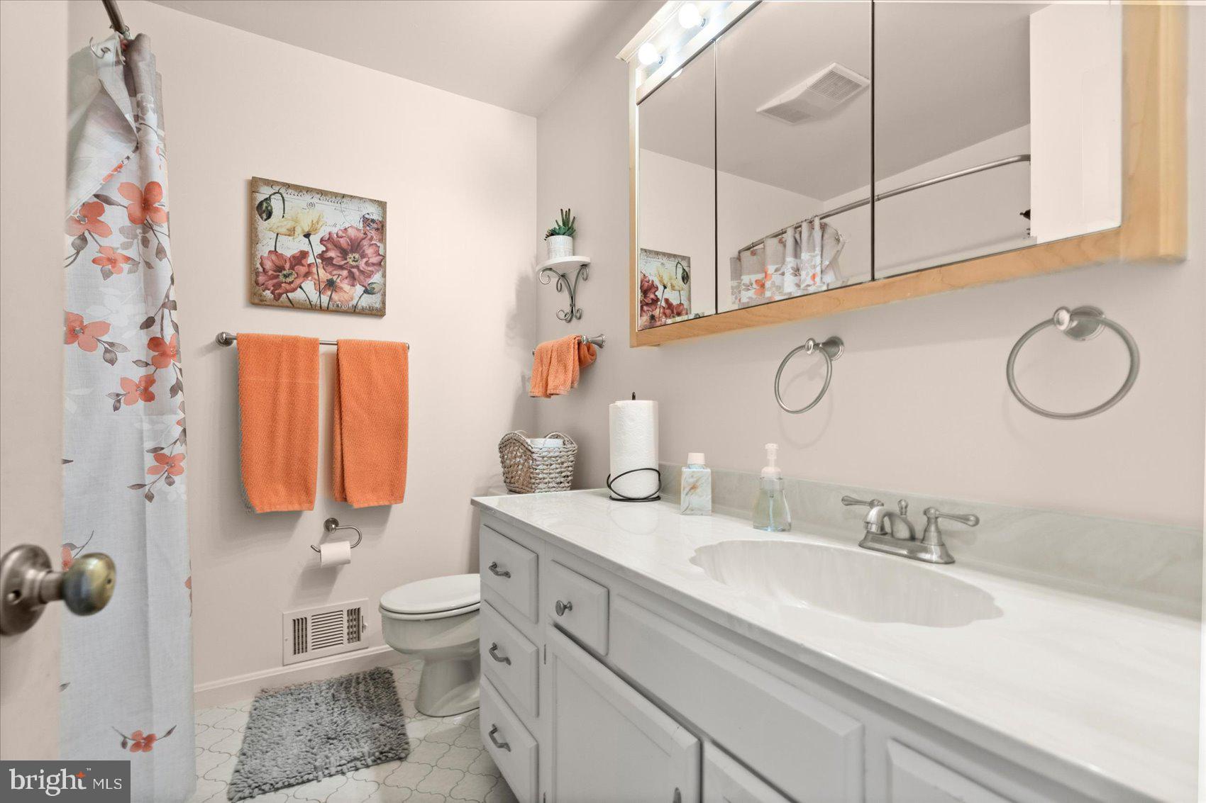 HILLTOP - Residential