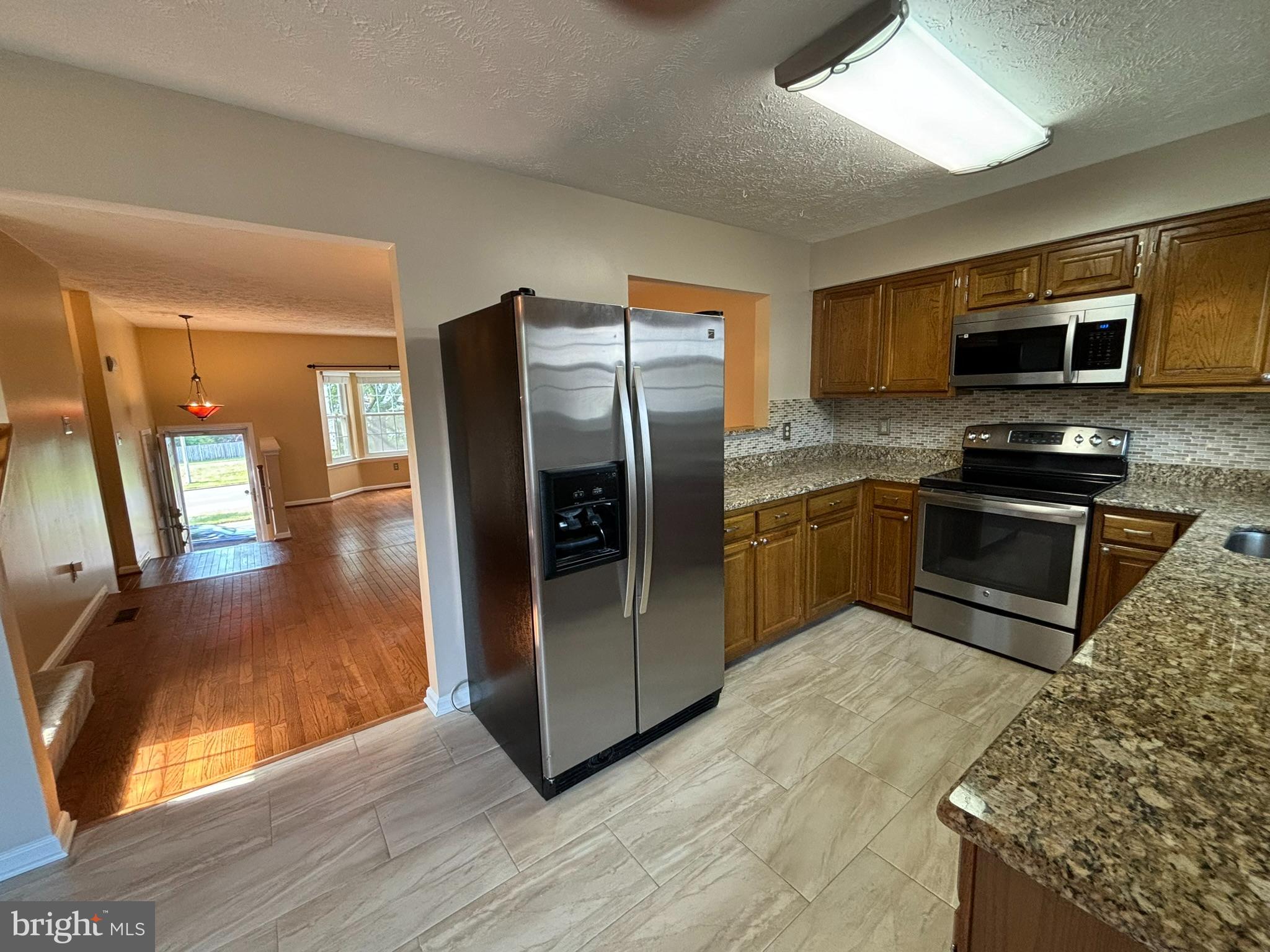 SINGLETONS GROVE - Residential Lease