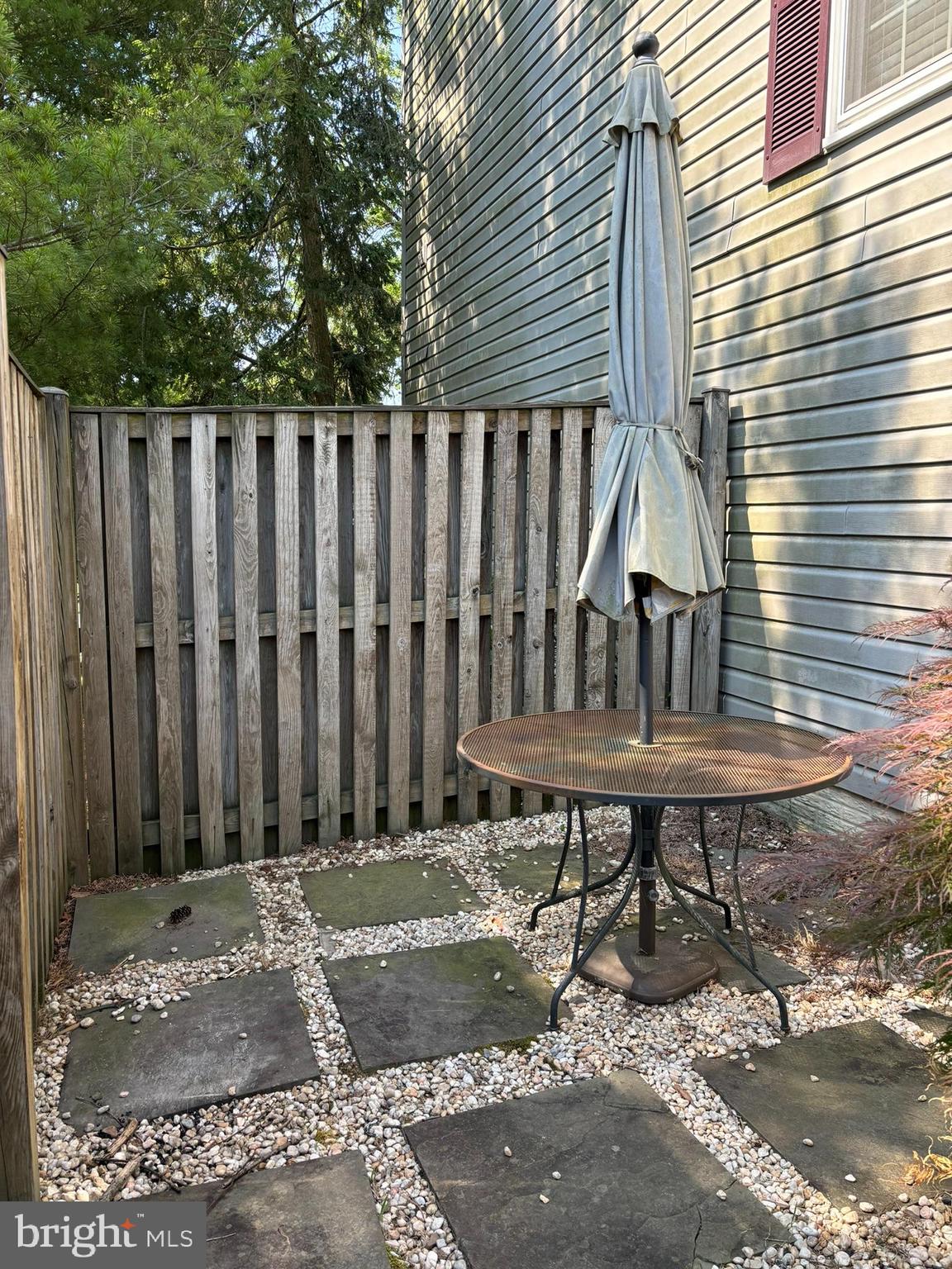 SINGLETONS GROVE - Residential Lease