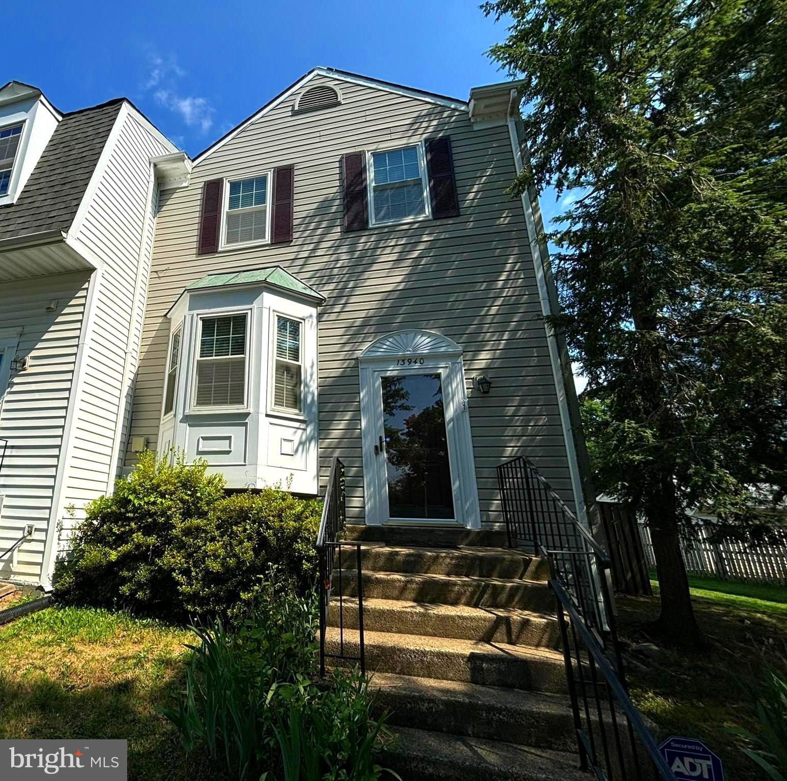 SINGLETONS GROVE - Residential Lease