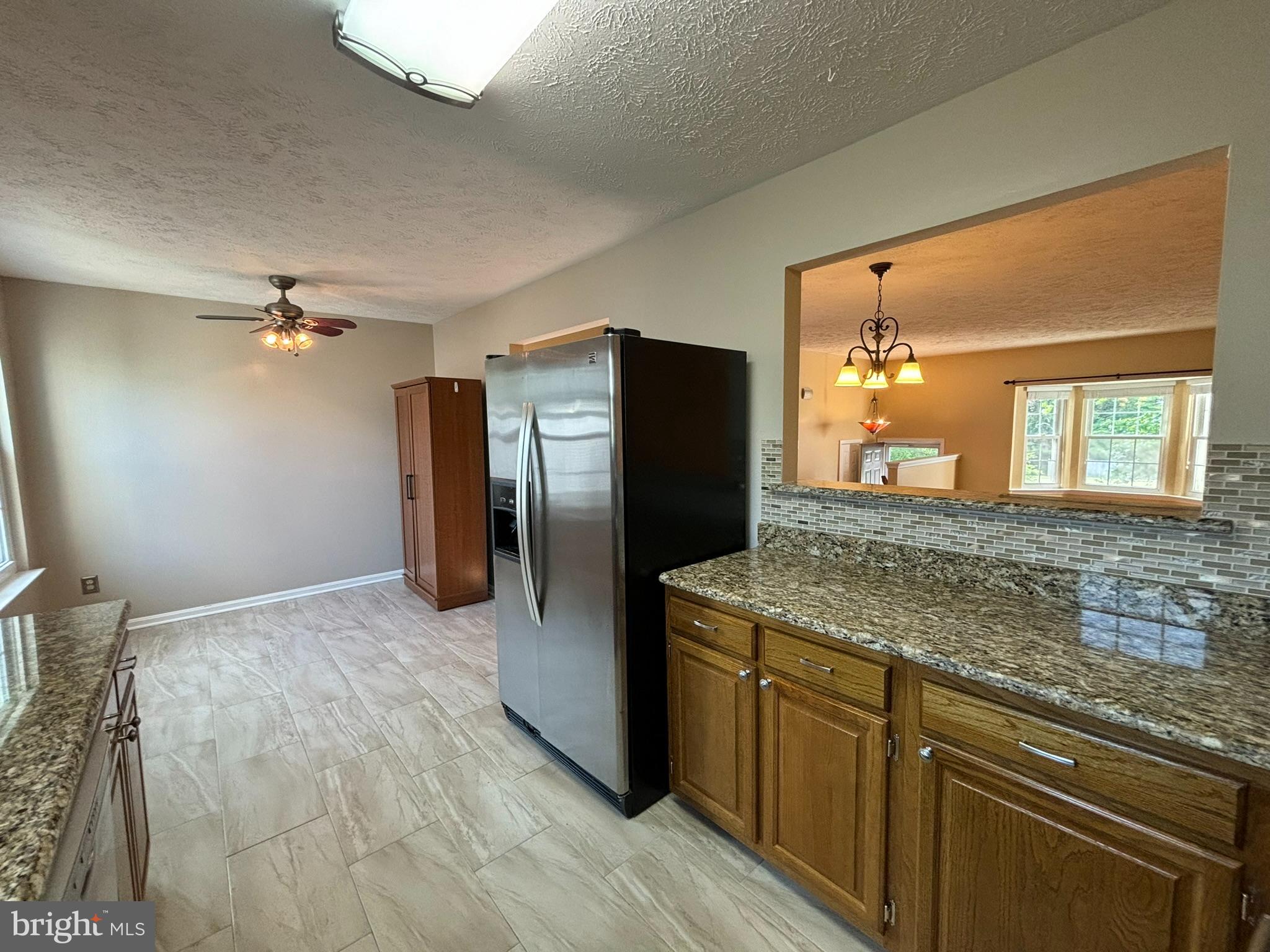 SINGLETONS GROVE - Residential Lease